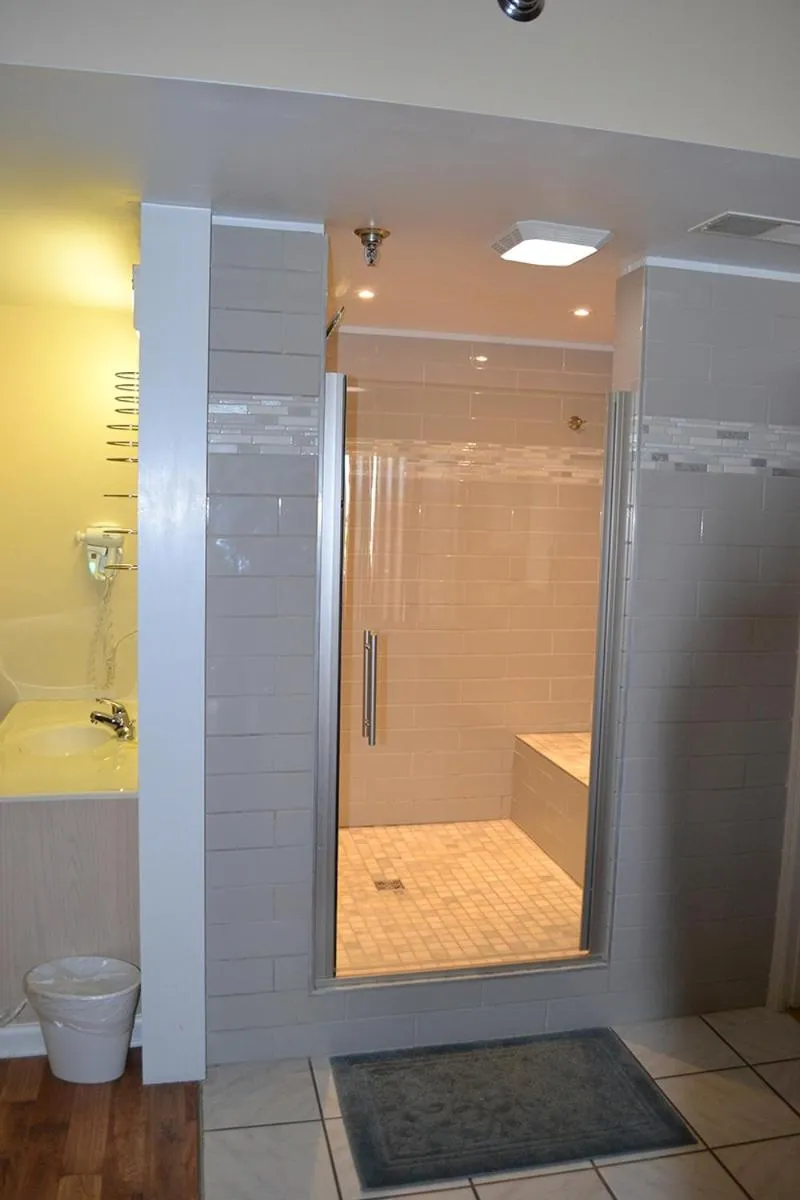 River Place Condos #411 3BD