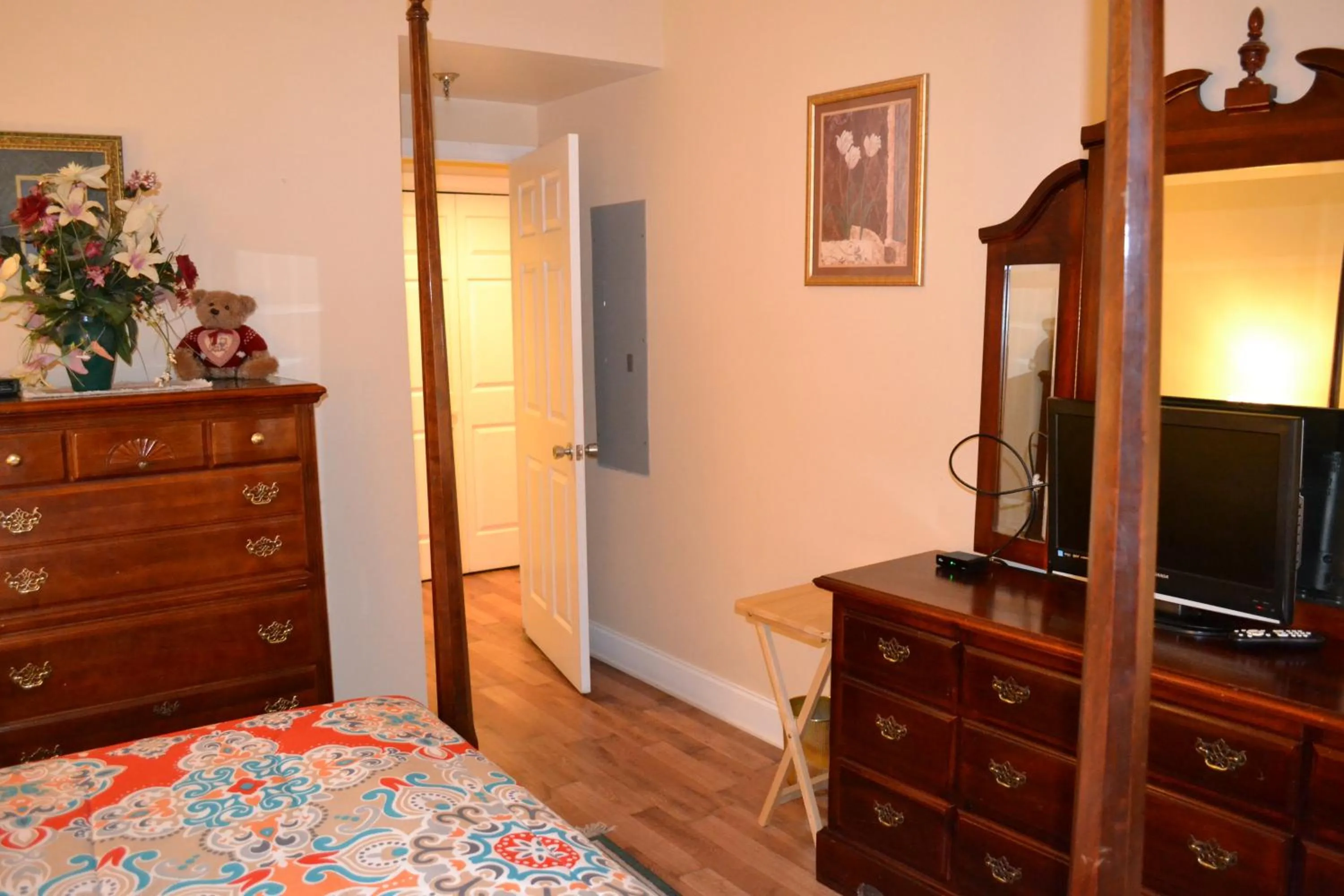 Bed in River Place Condos #411 3BD