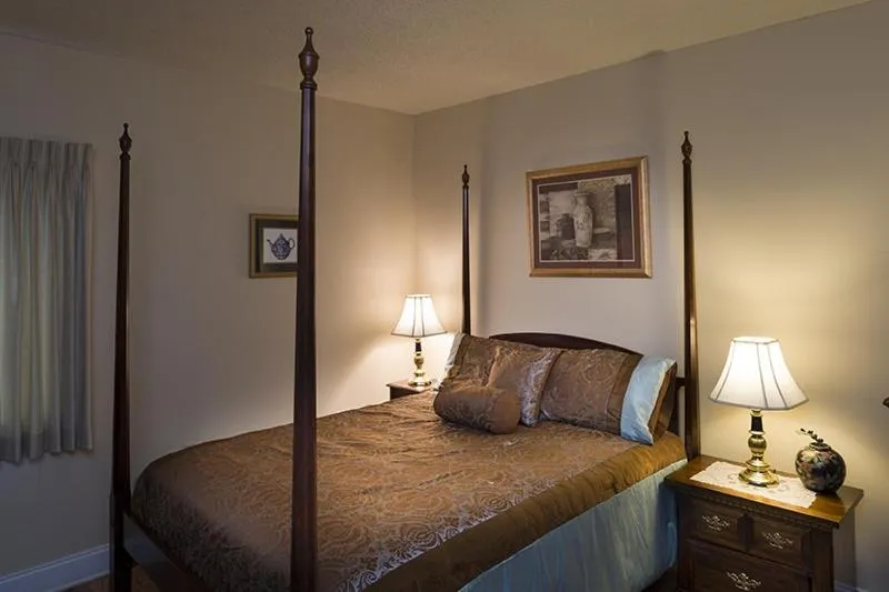 Bed in River Place Condos #411 3BD