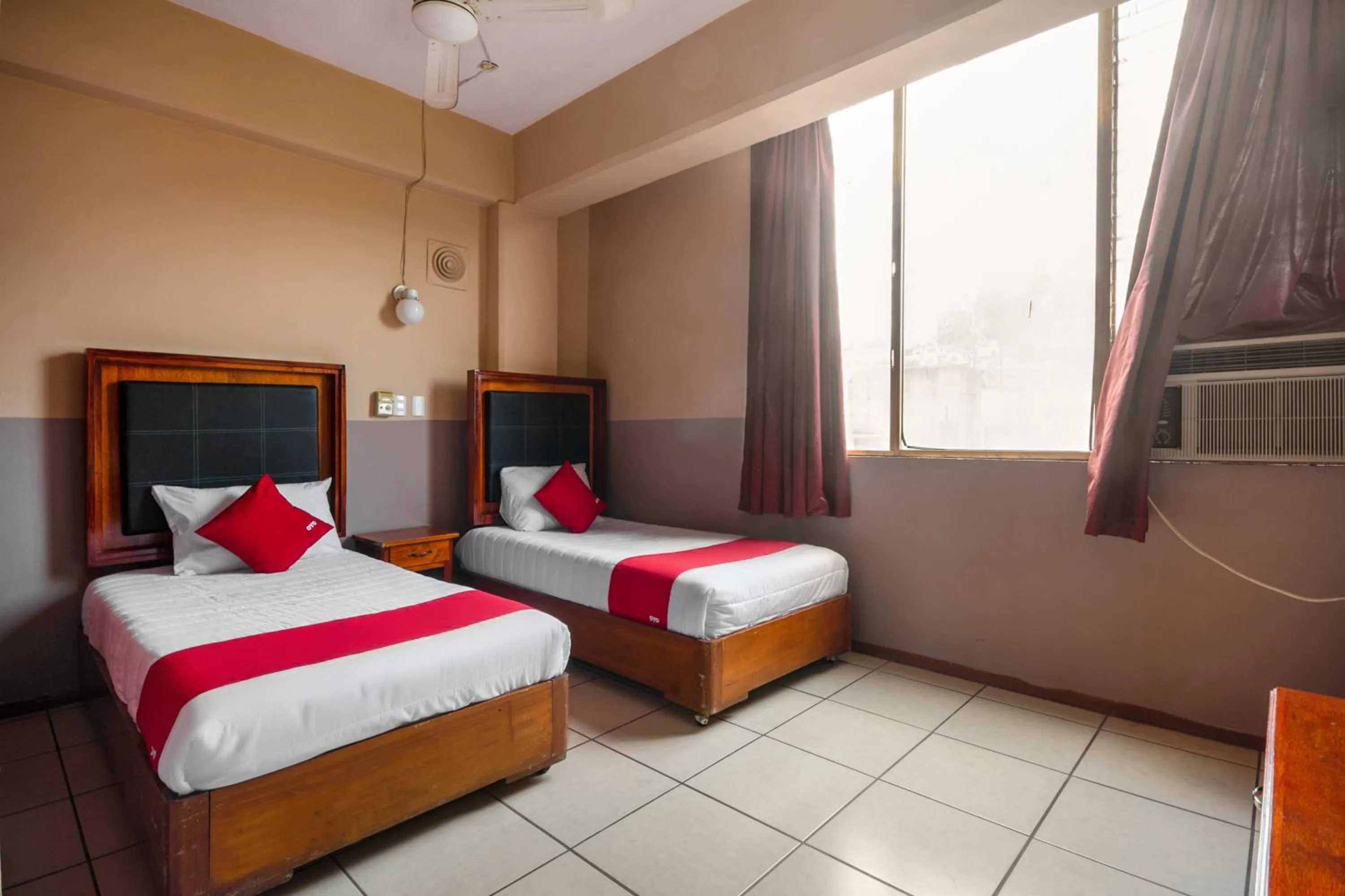 Bedroom, Bed in OYO Hotel Totonacapan, Papantla