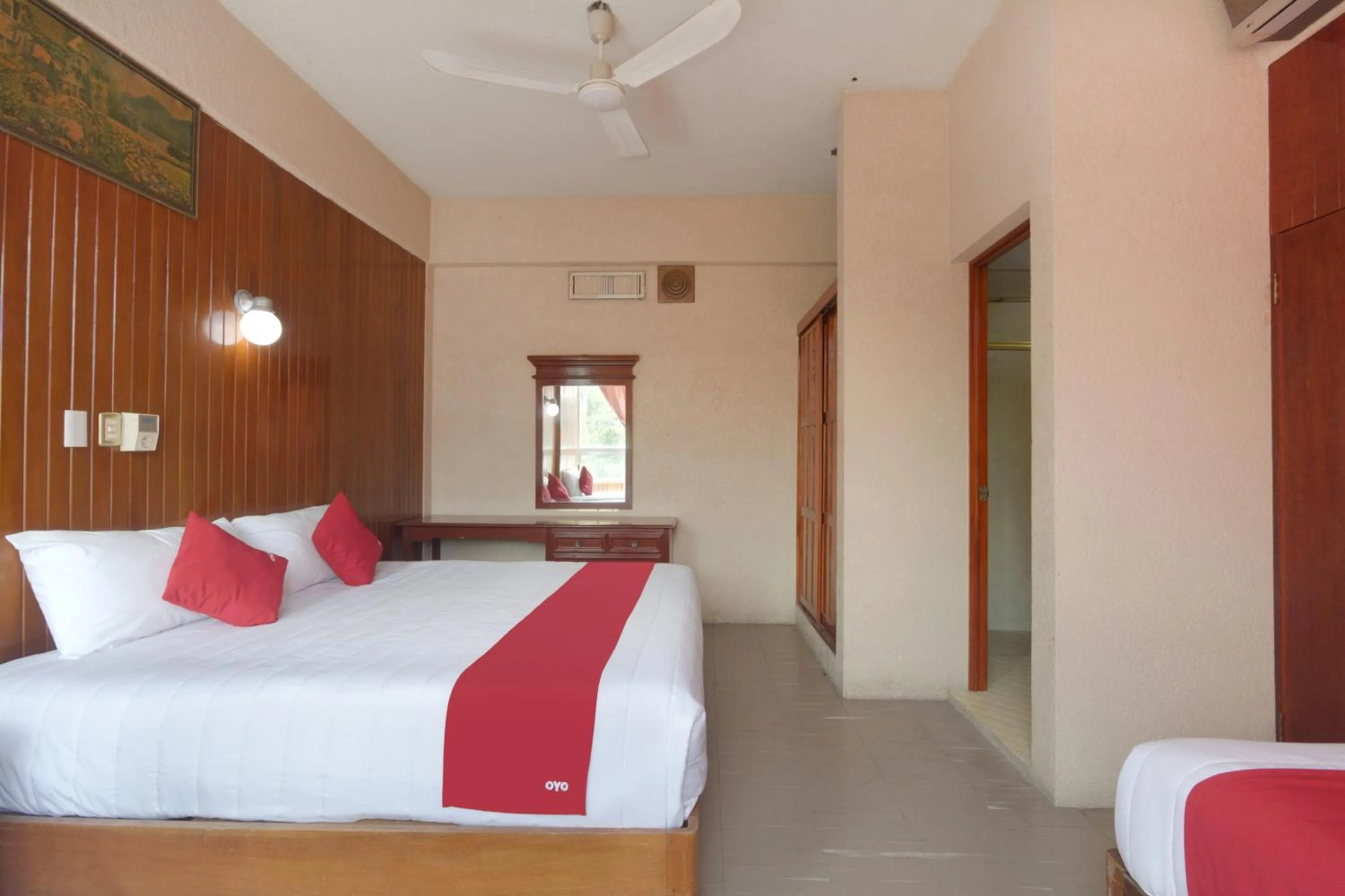 Bedroom, Bed in OYO Hotel Totonacapan, Papantla