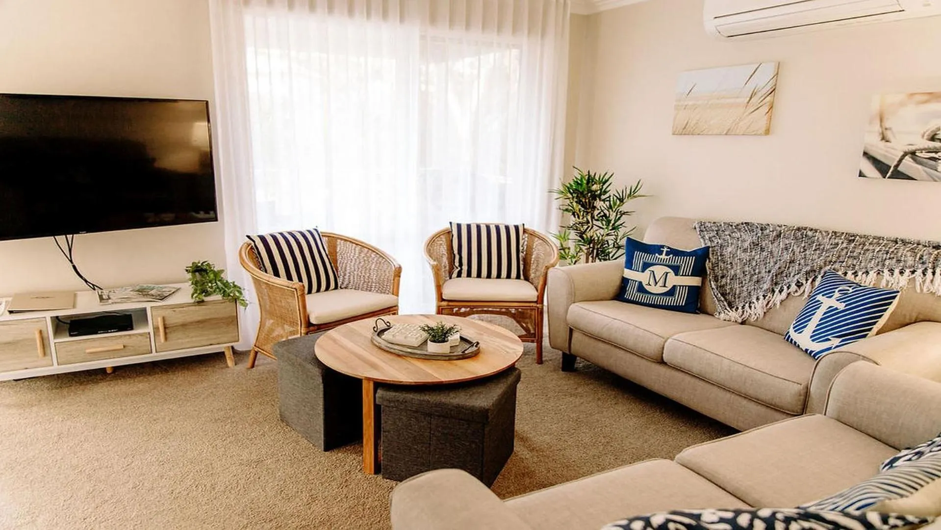 Living room in McMillans of Metung Coastal Resort