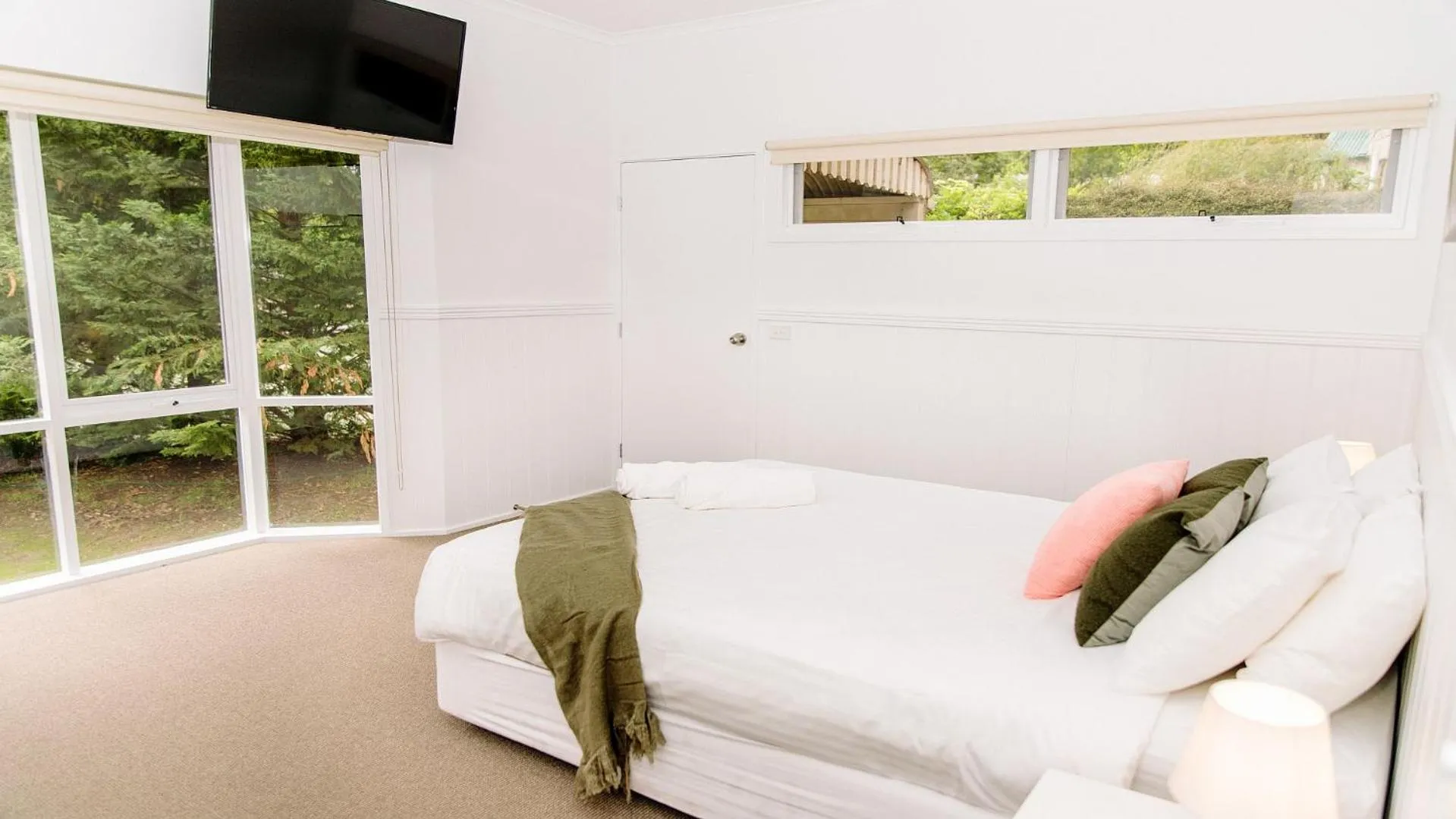 Bedroom, Bed in McMillans of Metung Coastal Resort