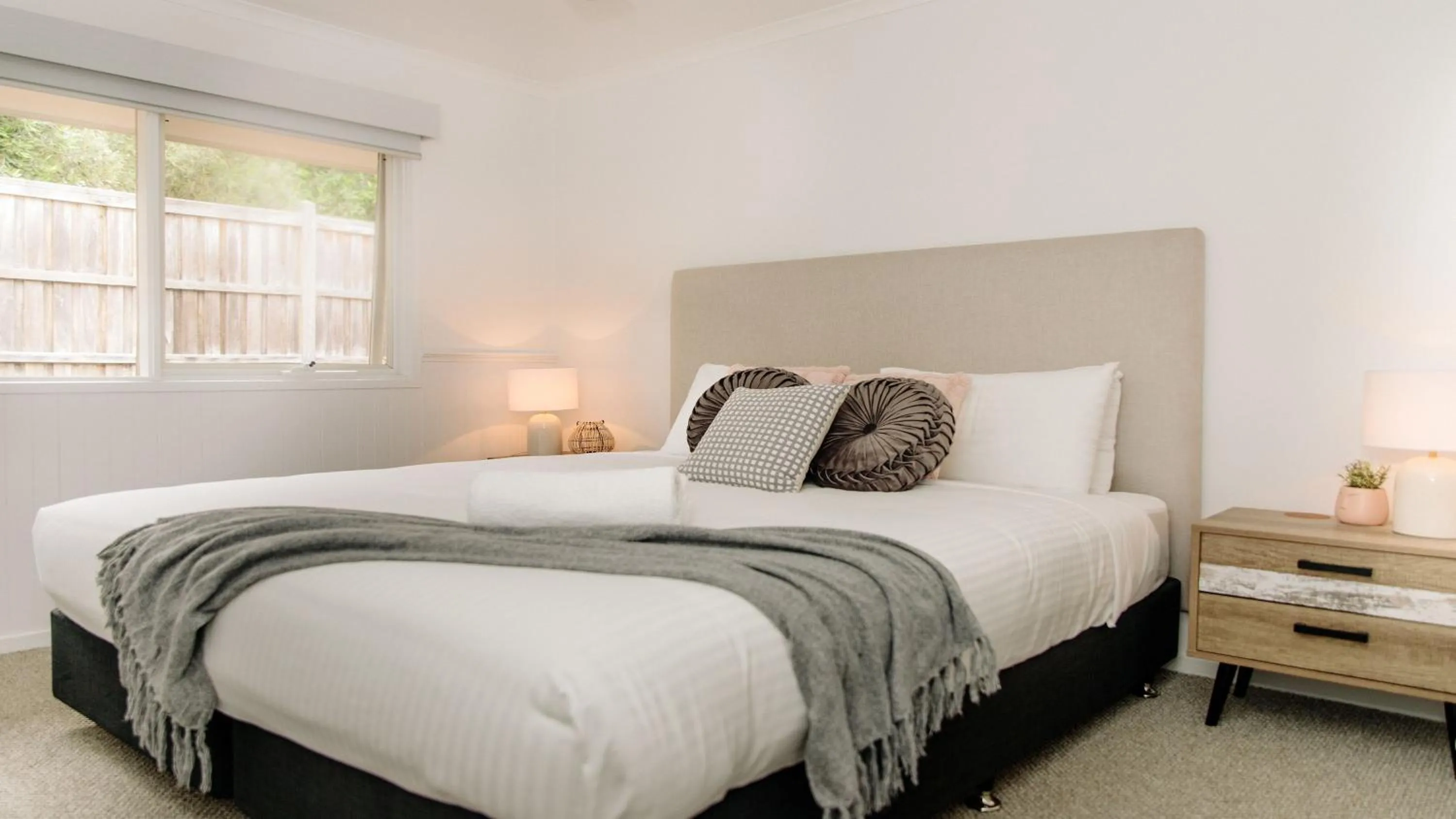 Bedroom, Bed in McMillans of Metung Coastal Resort