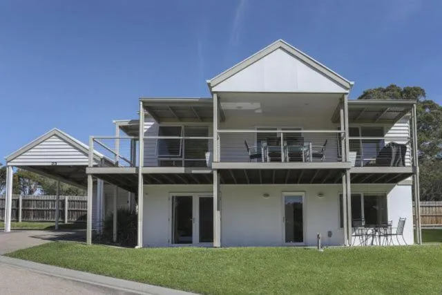 McMillans of Metung Coastal Resort