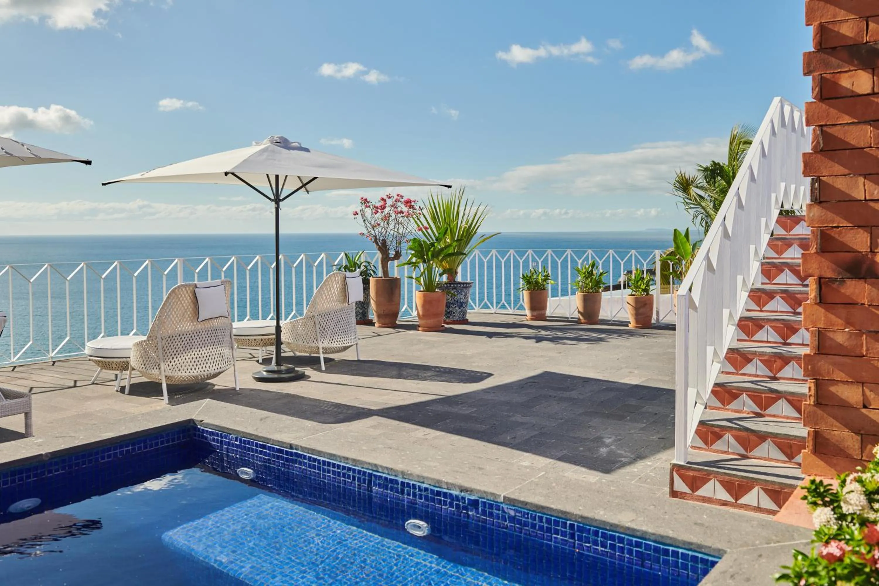 Swimming pool in Hotel Luxury Patio Azul