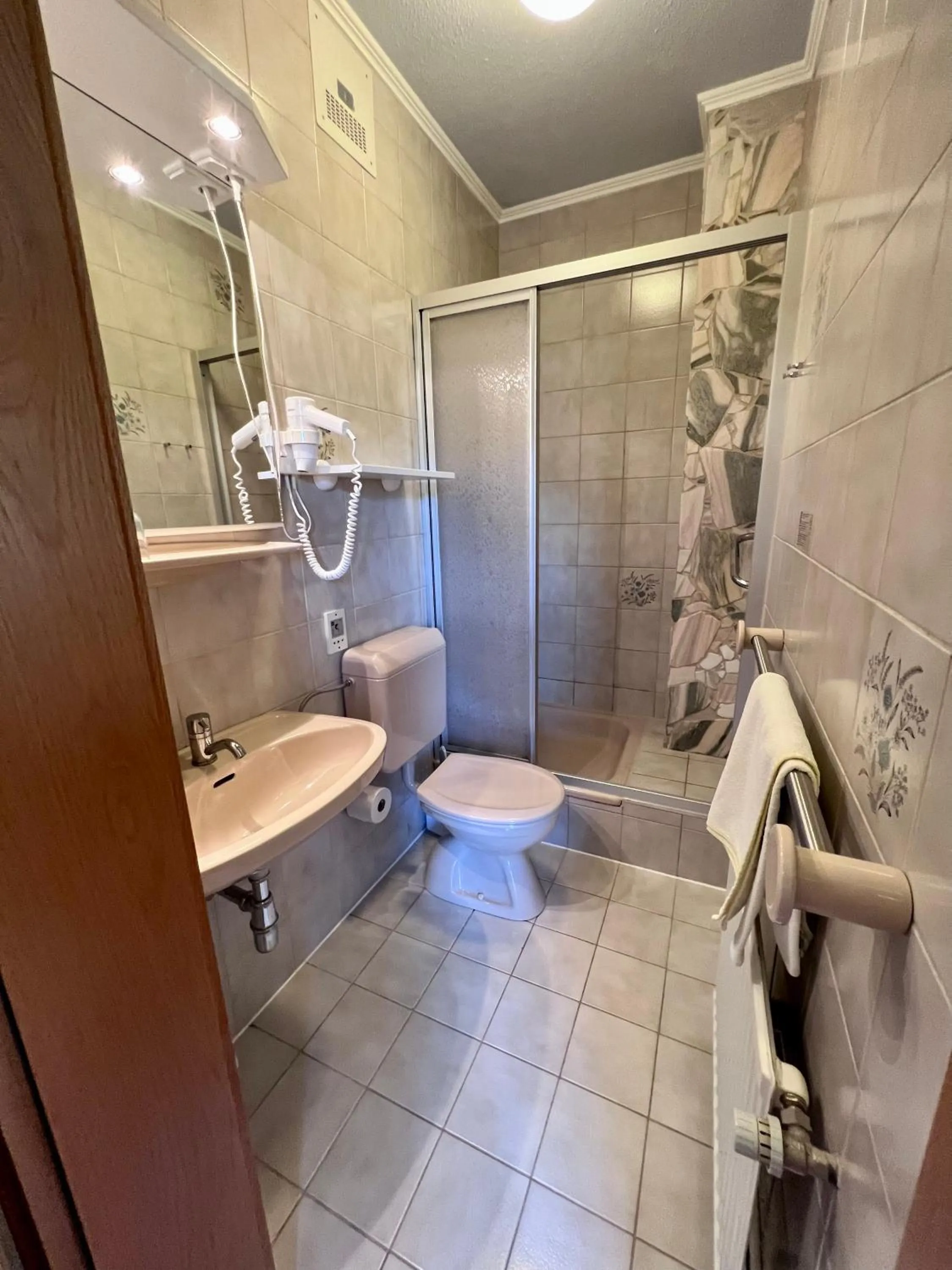 Bathroom in Pension Lambrecht