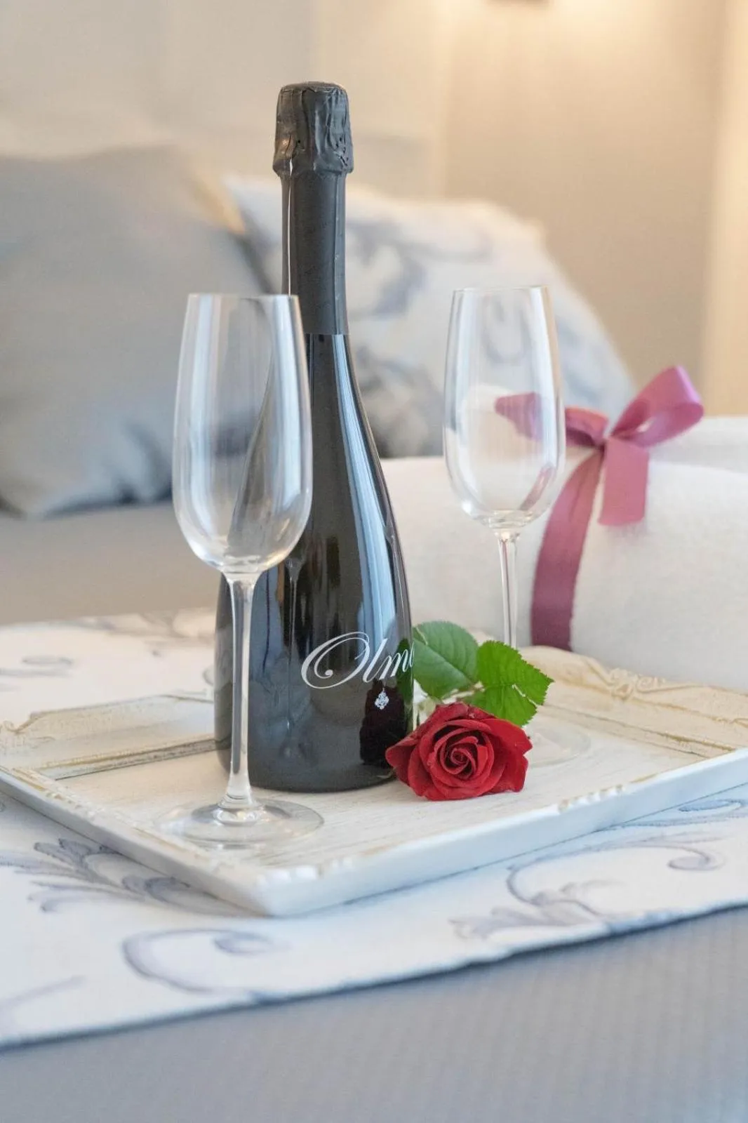 Decorative detail, Bed in ROYAL GARDENS