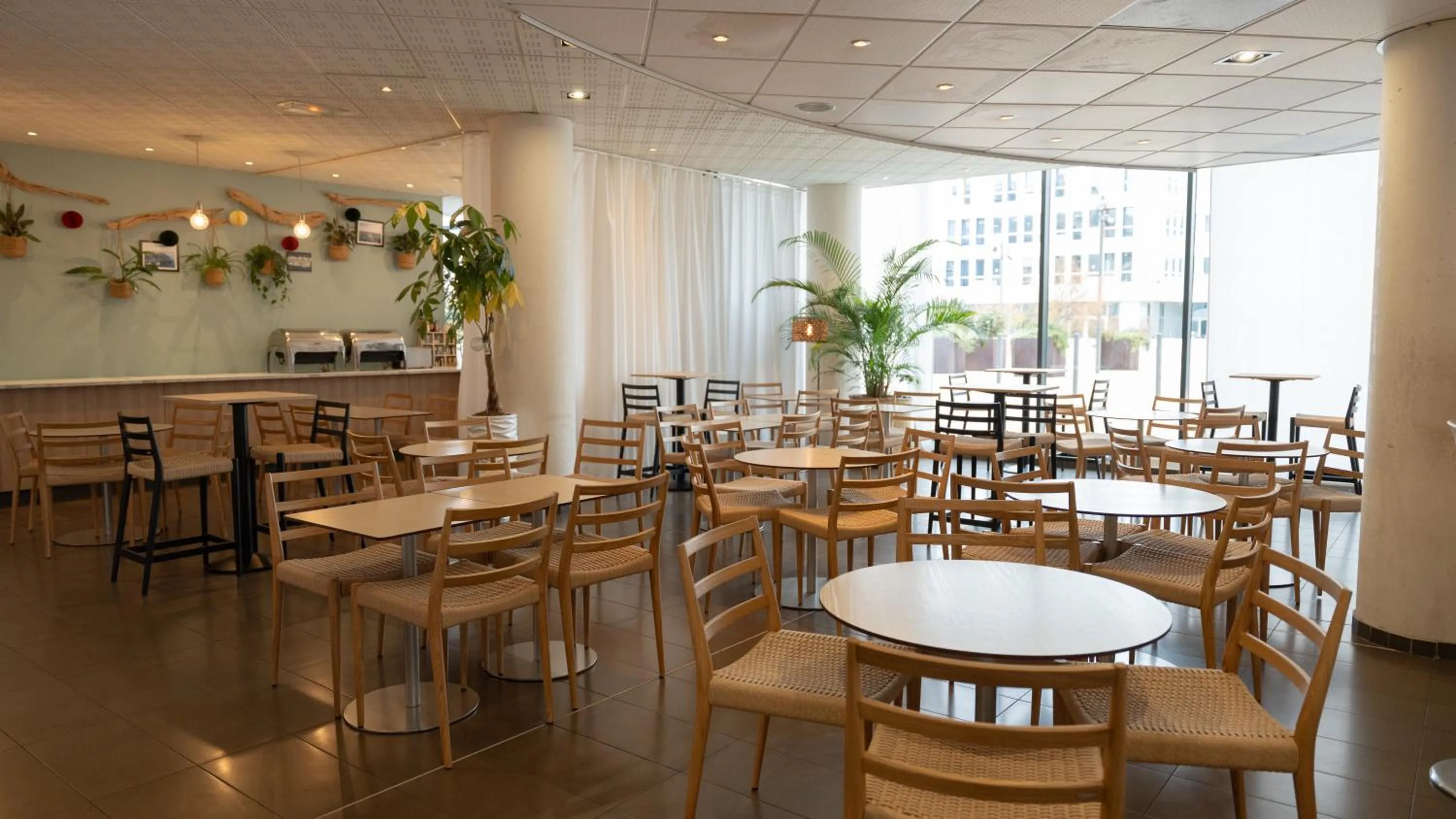 Breakfast in Novotel Suites Marseille Centre Euromed