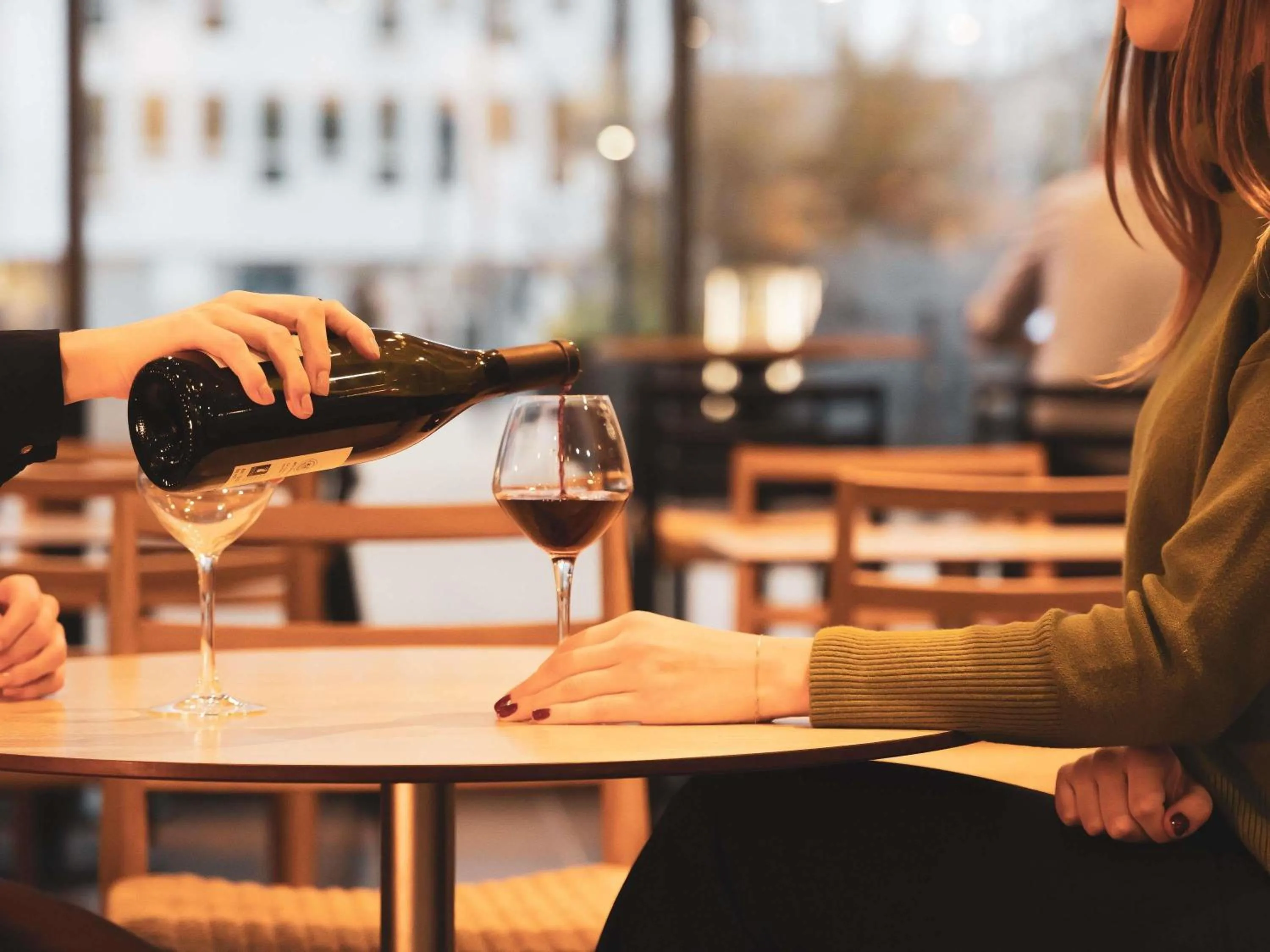 Lounge or bar in Novotel Suites Marseille Centre Euromed