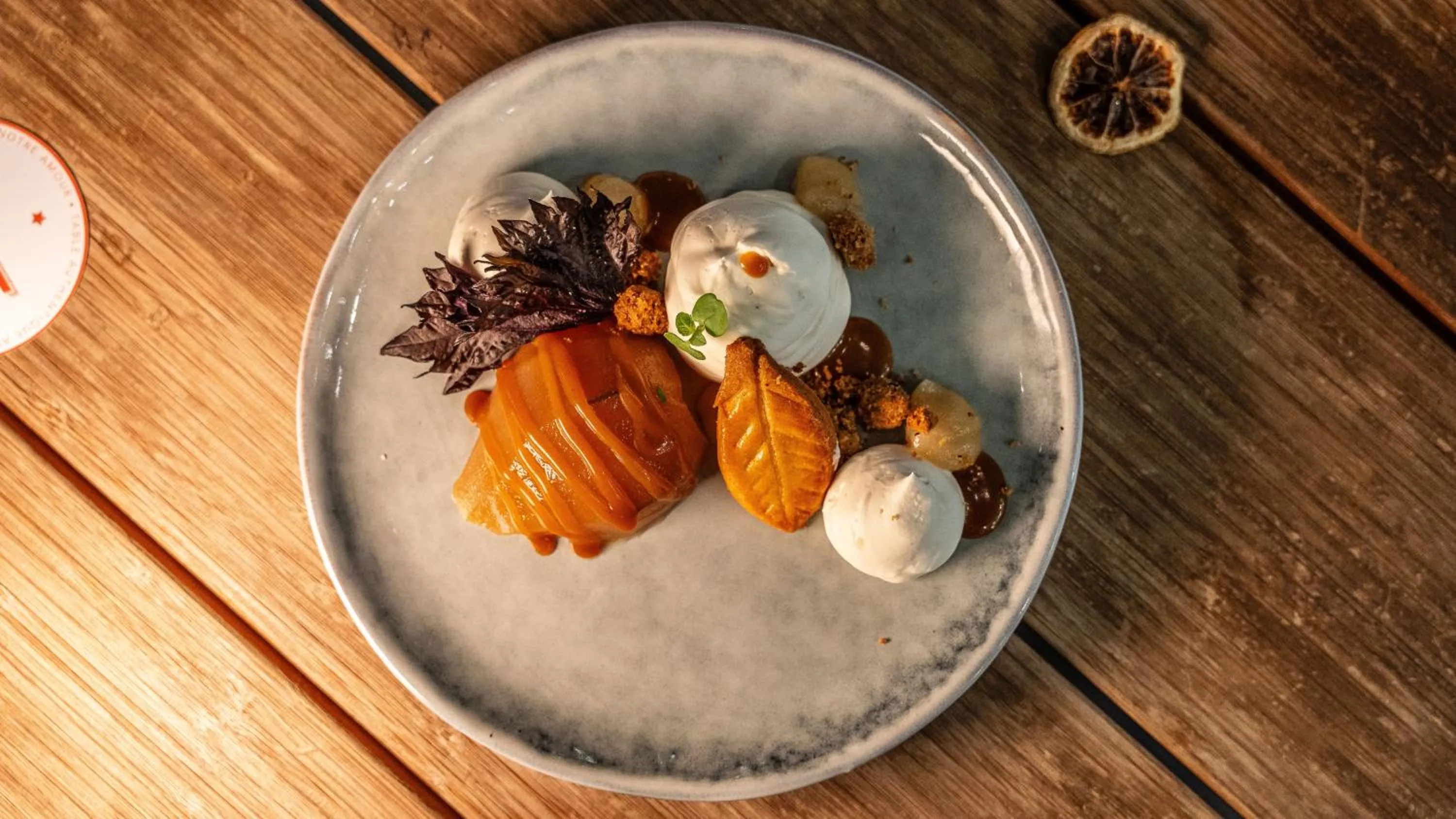 Restaurant/places to eat in Novotel Suites Marseille Centre Euromed