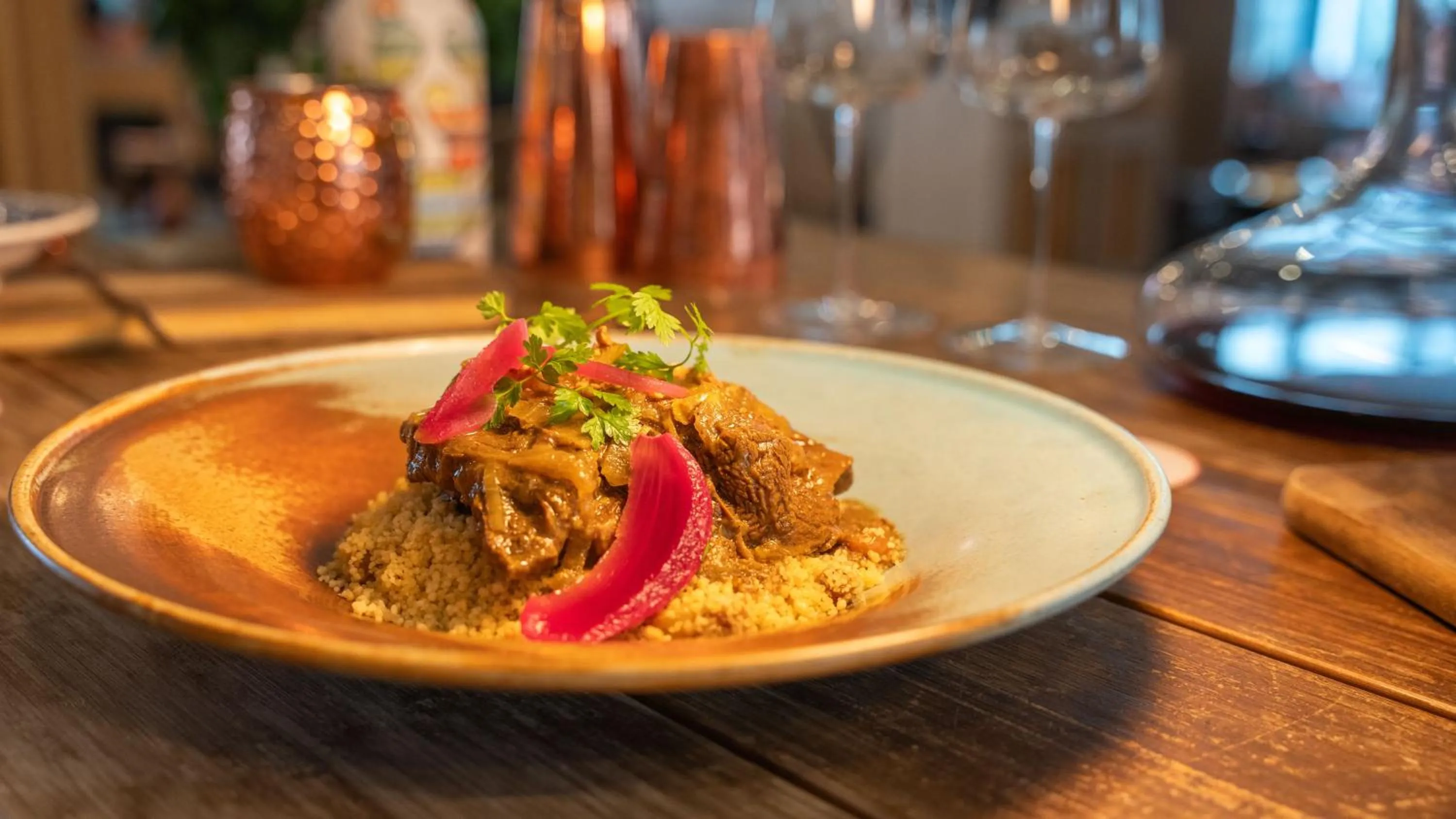 Restaurant/places to eat in Novotel Suites Marseille Centre Euromed