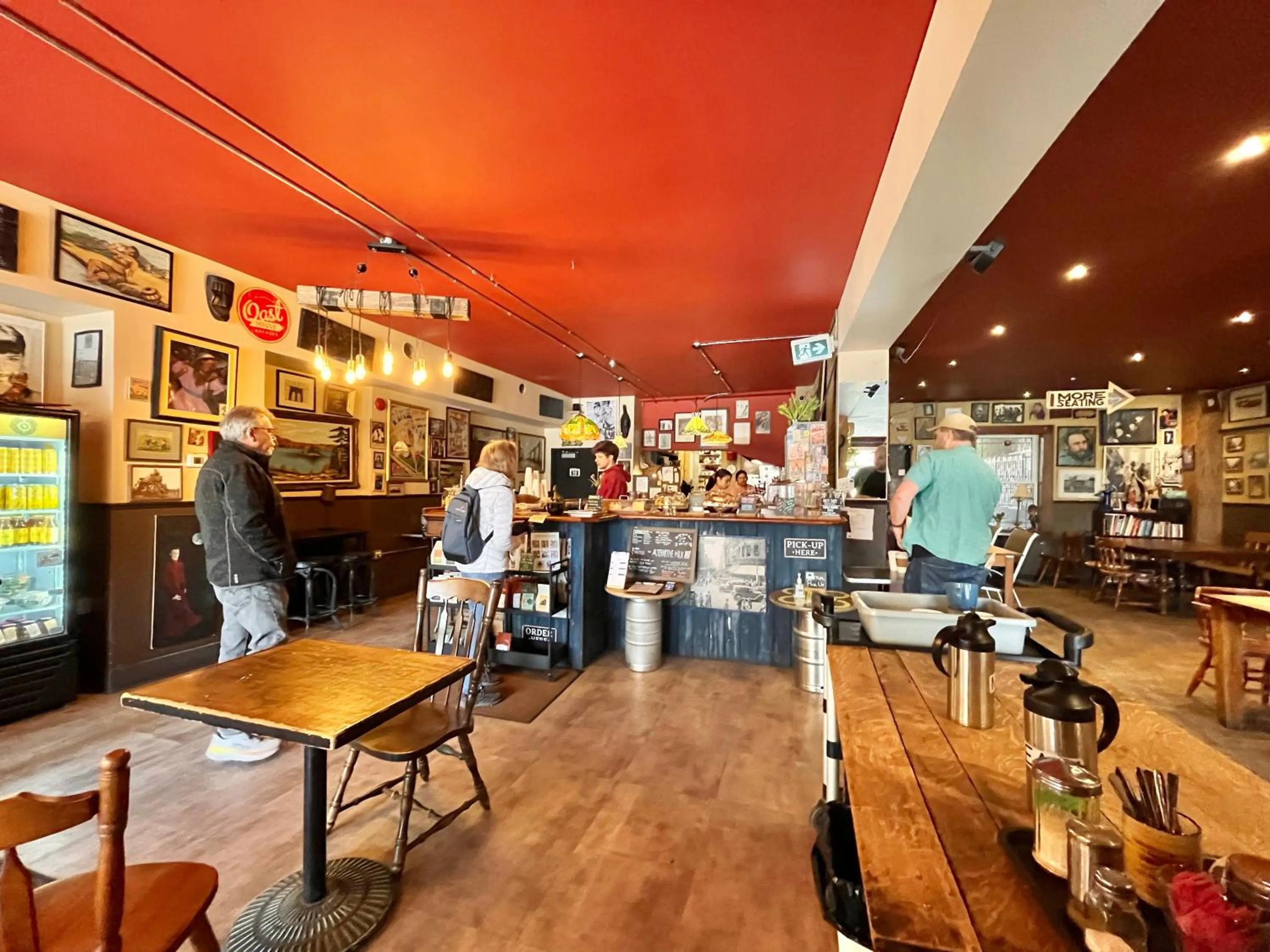 Coffee/tea facilities in The Only Backpacker's Inn