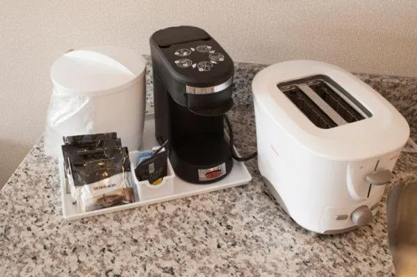 Coffee/tea facilities in Western Star Inn and Suites Carlyle