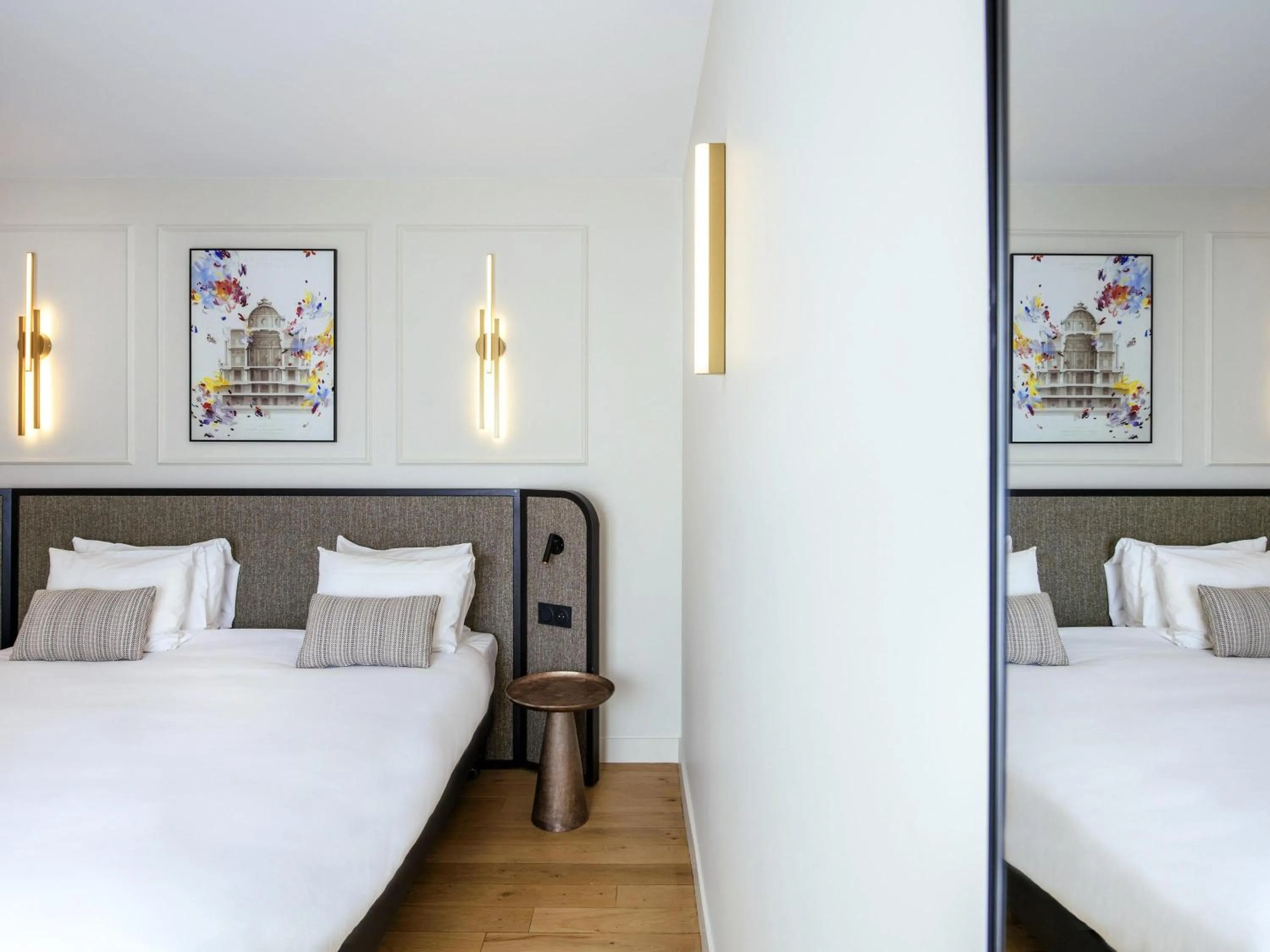 Bedroom, Bed in Aparthotel Adagio Paris Opéra