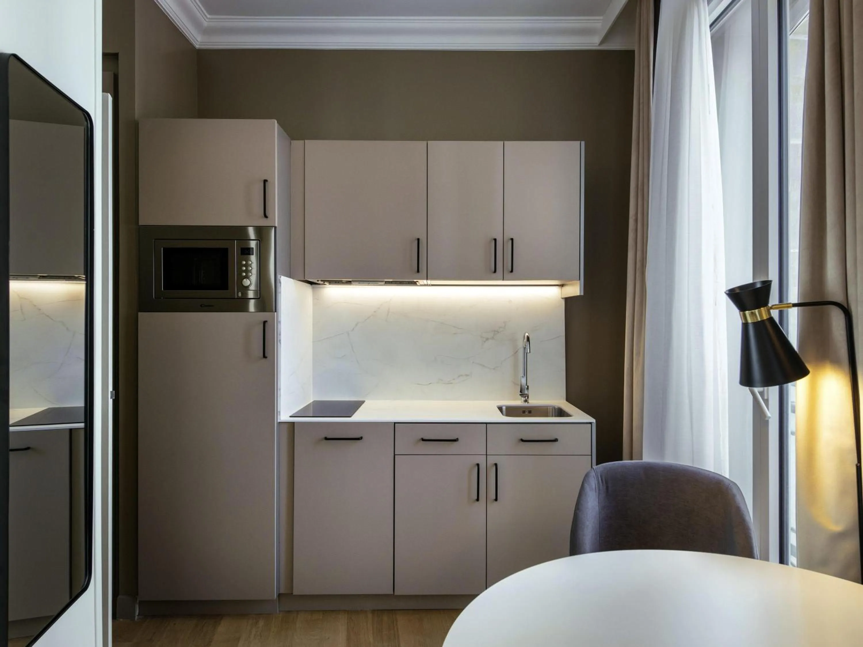 Bedroom in Aparthotel Adagio Paris Opéra