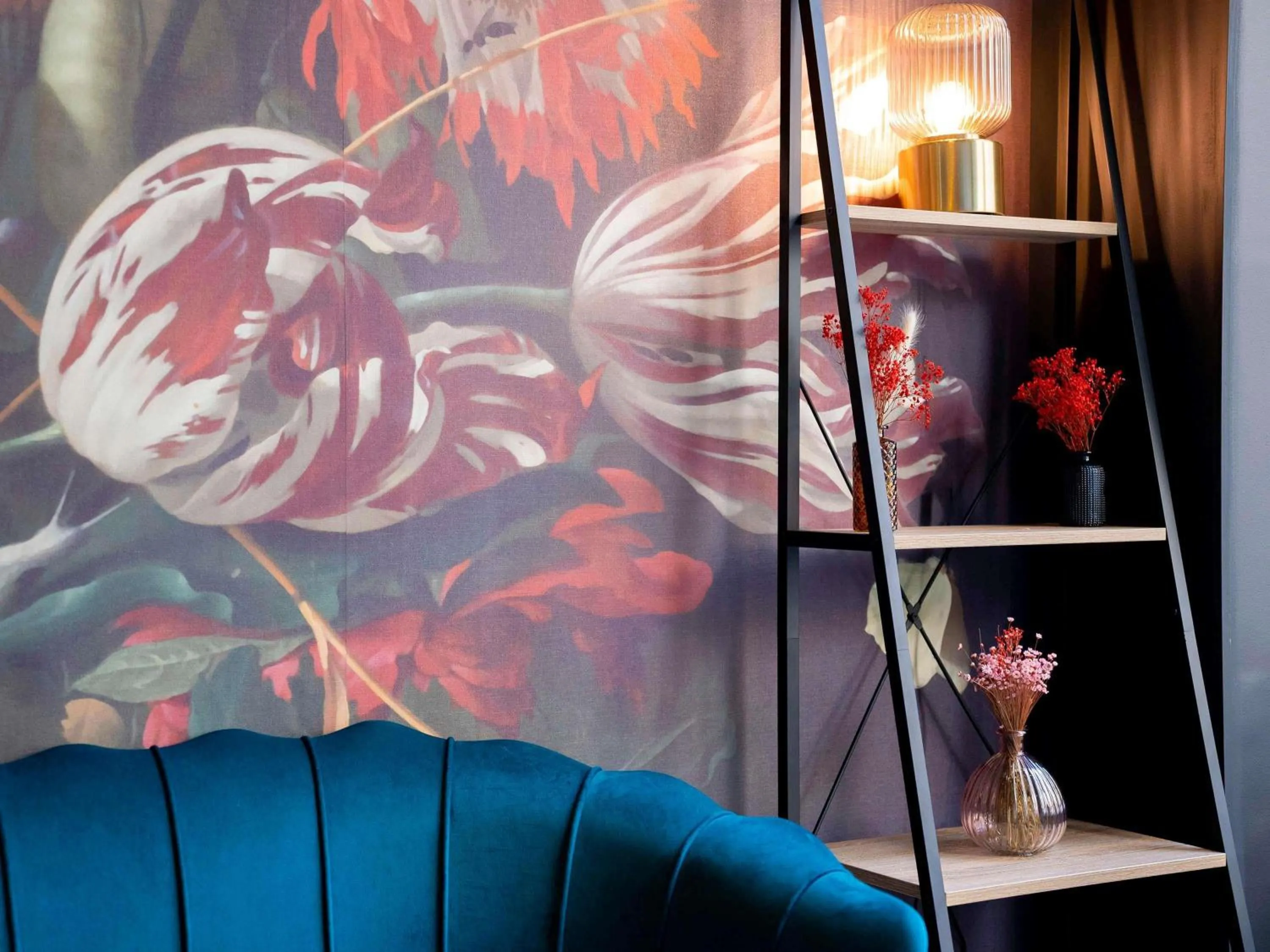 Lounge or bar in Ibis Styles Paris Batignolles