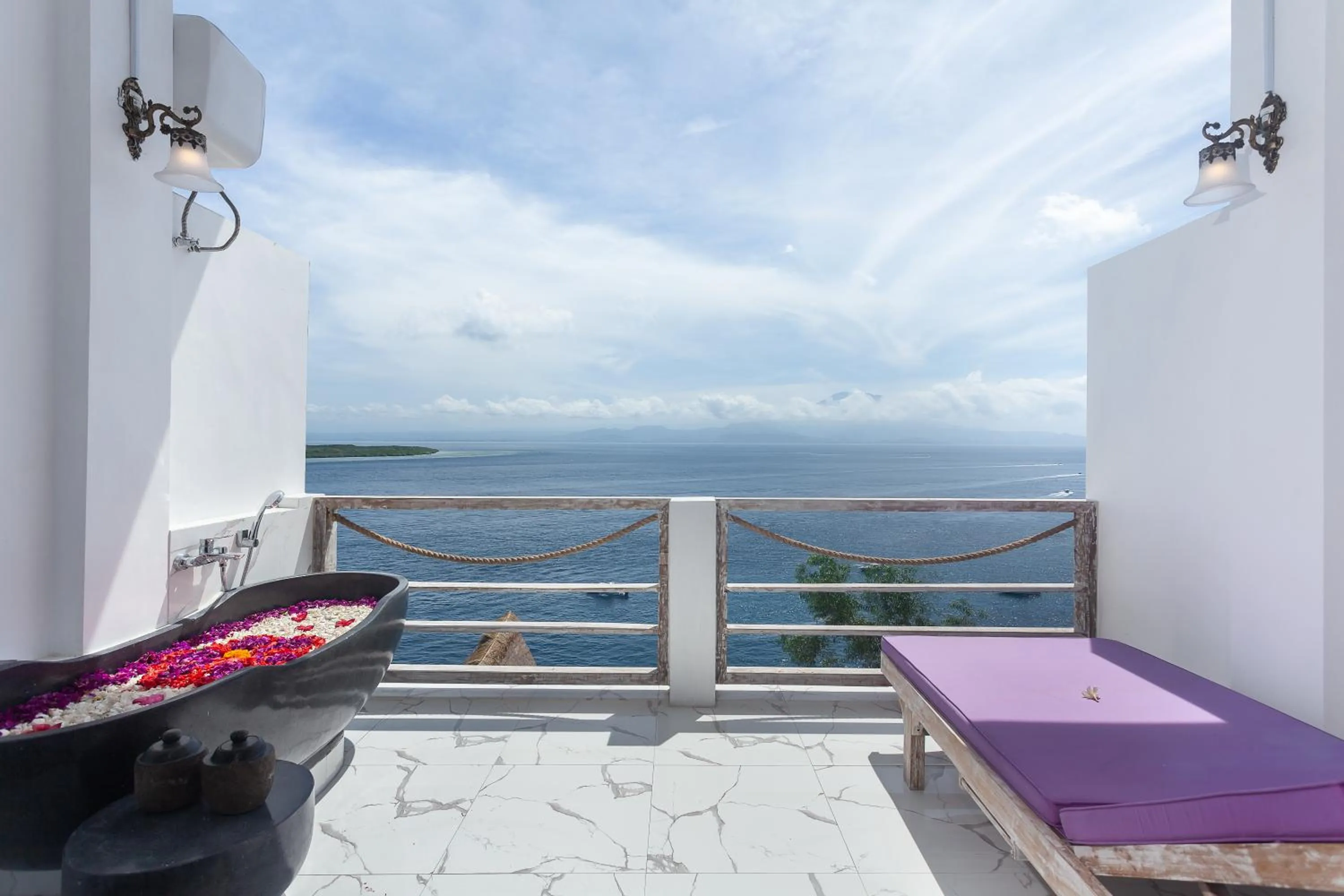 Balcony/Terrace in Samuh Sunset Nusa Penida by GenuineHost