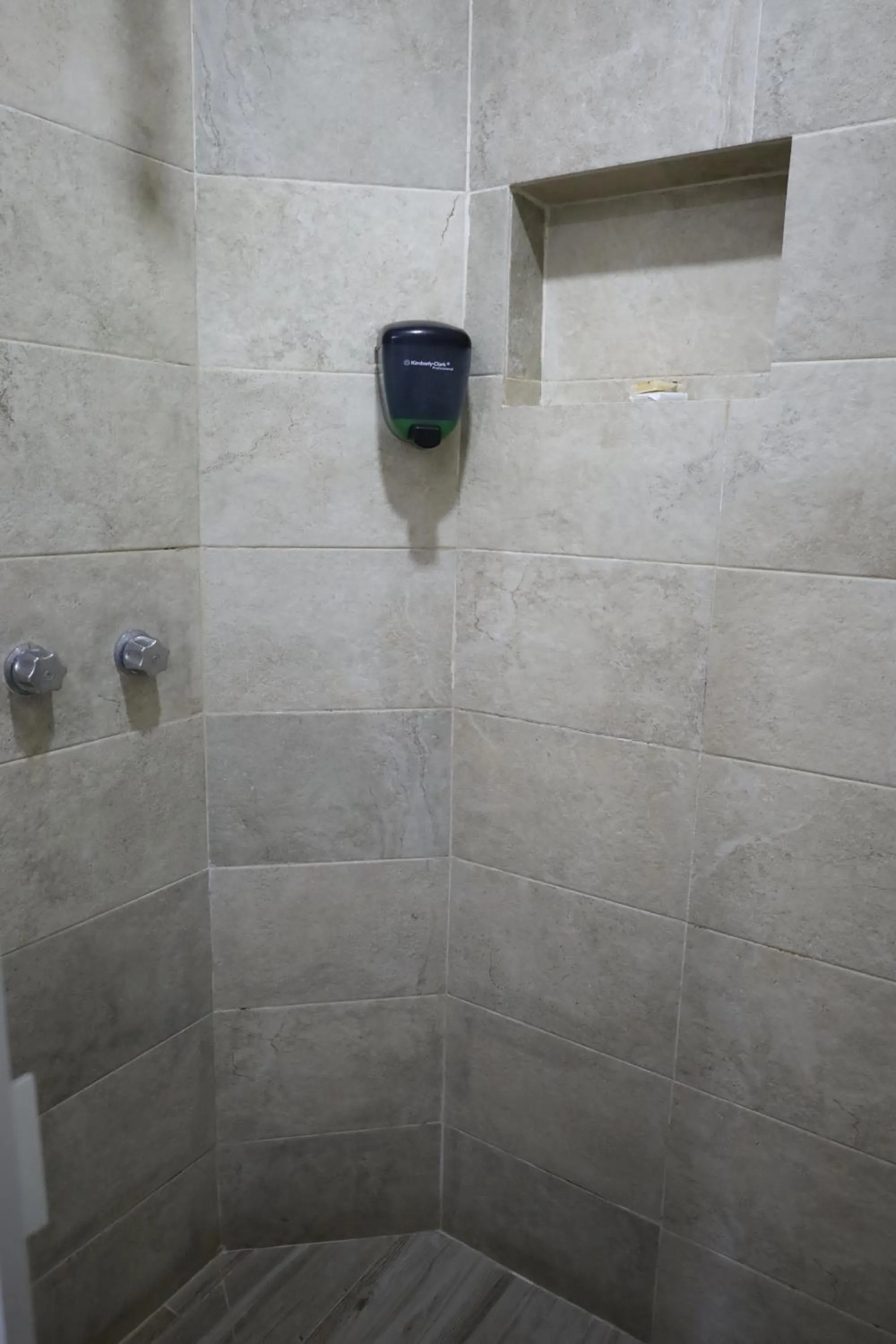 Shower in Solez Zihuatanejo