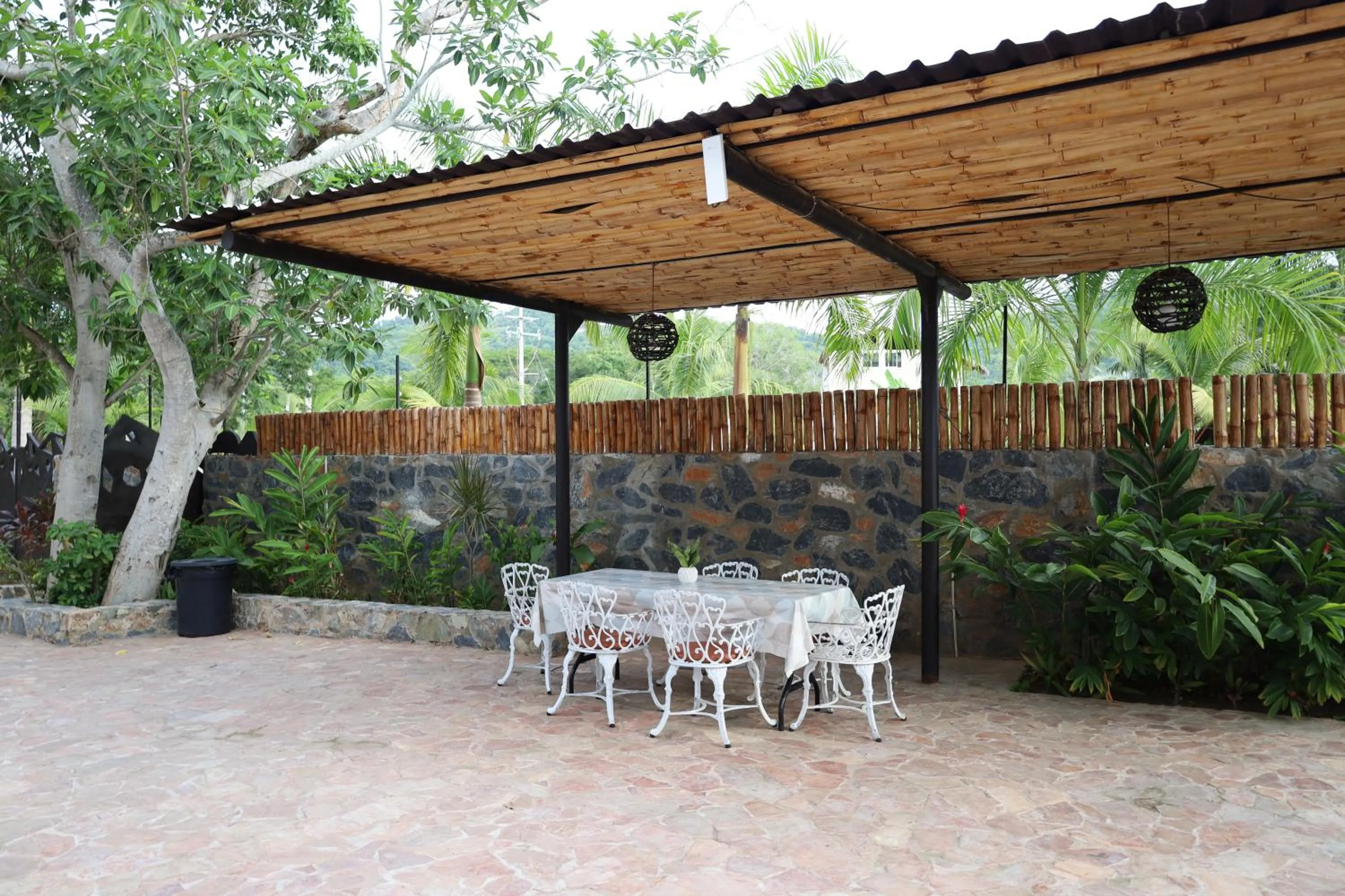 Patio in Solez Zihuatanejo
