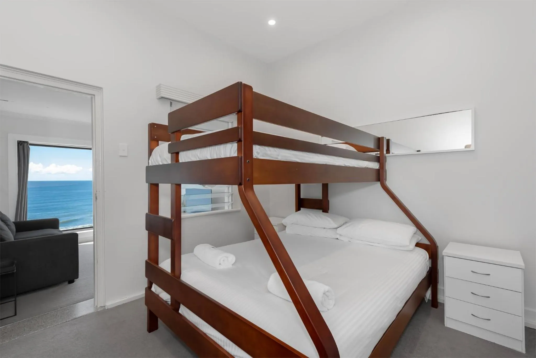 bunk bed, Bed in Pacific Hotel Yamba