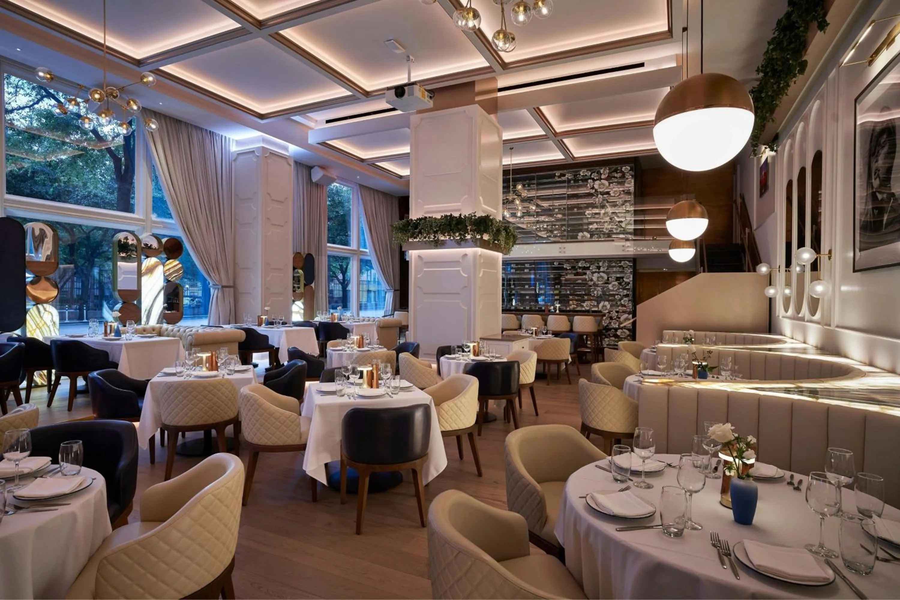 Restaurant/places to eat in W Dallas