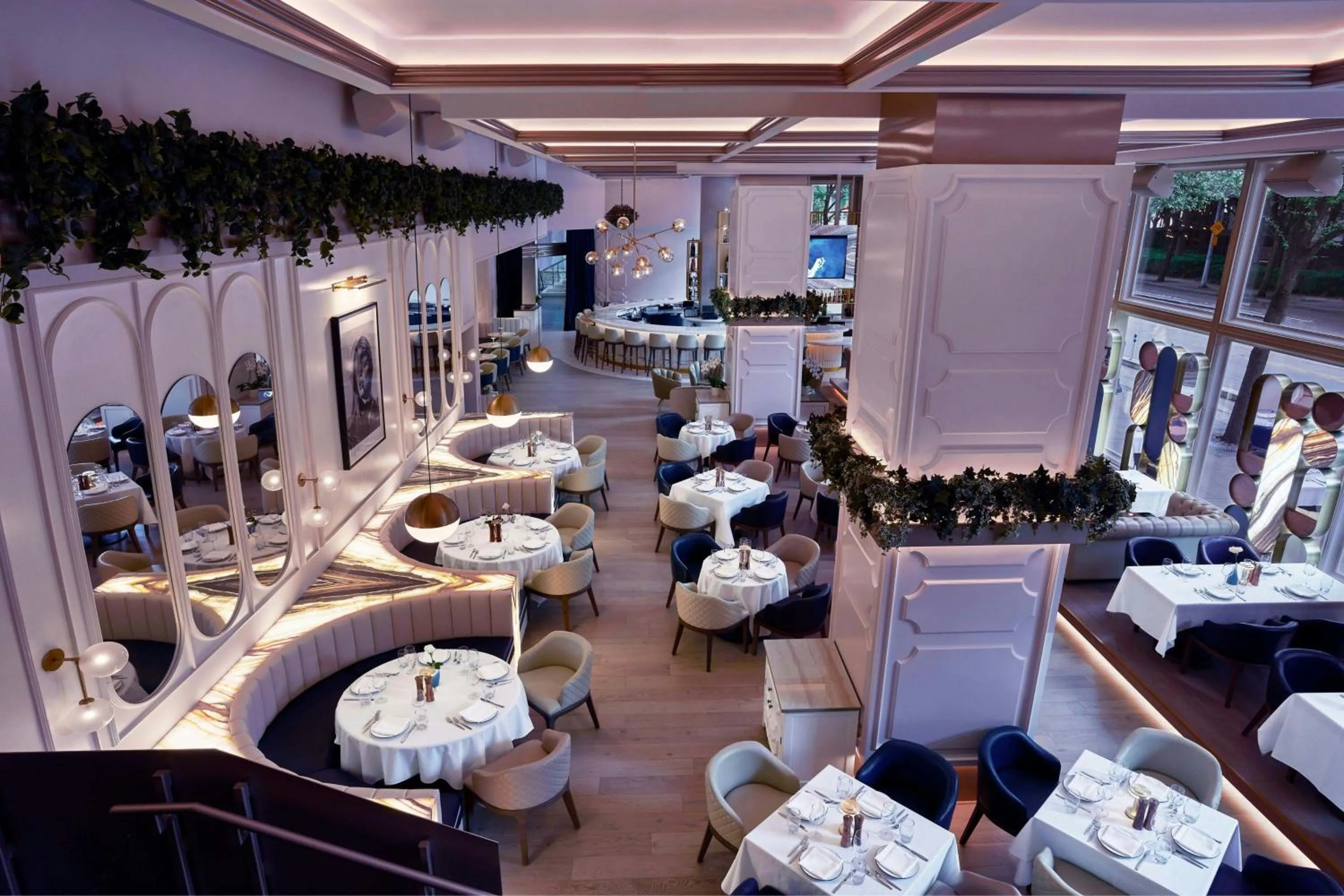 Restaurant/places to eat in W Dallas