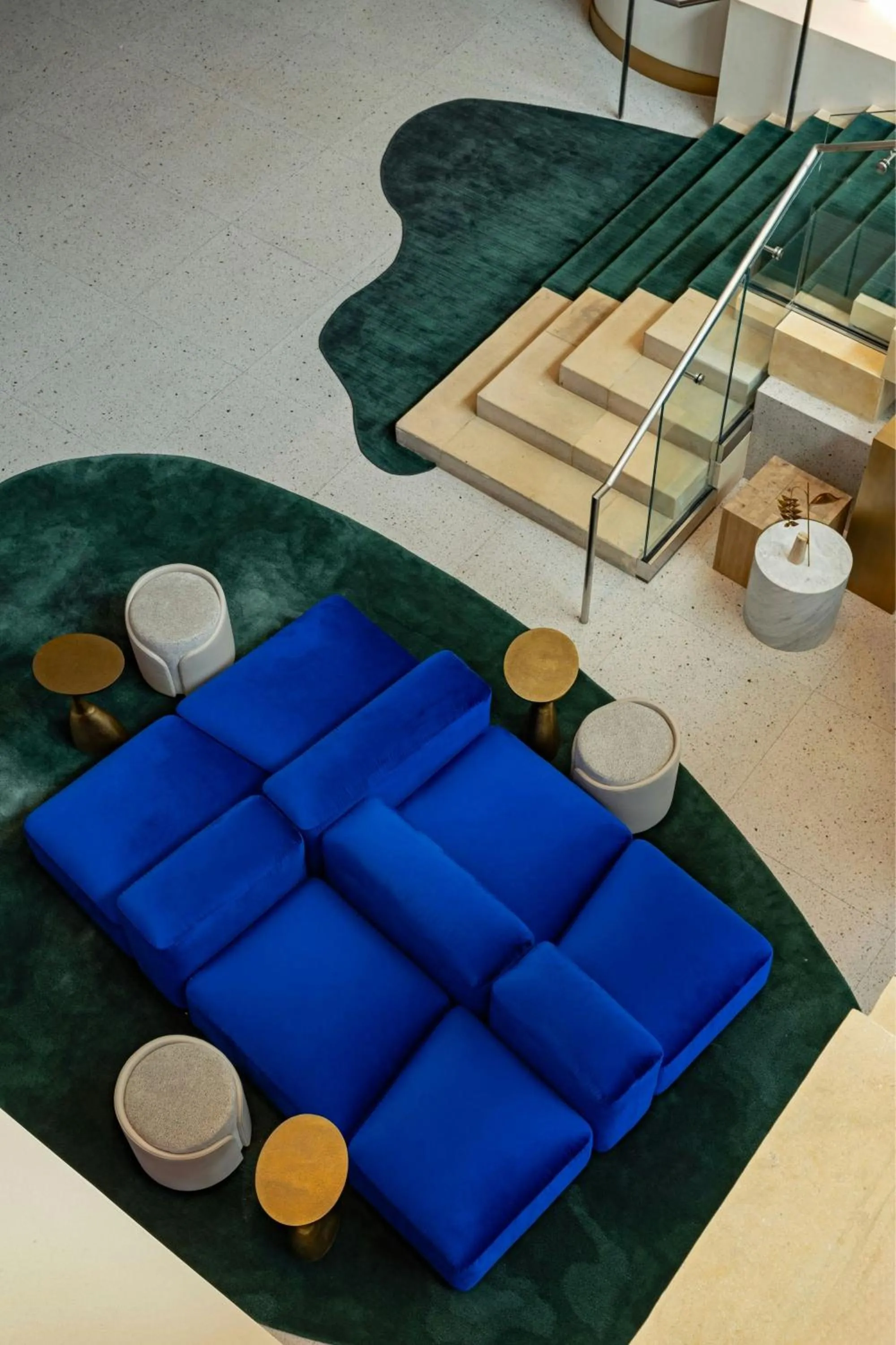 Lounge or bar in W Dallas