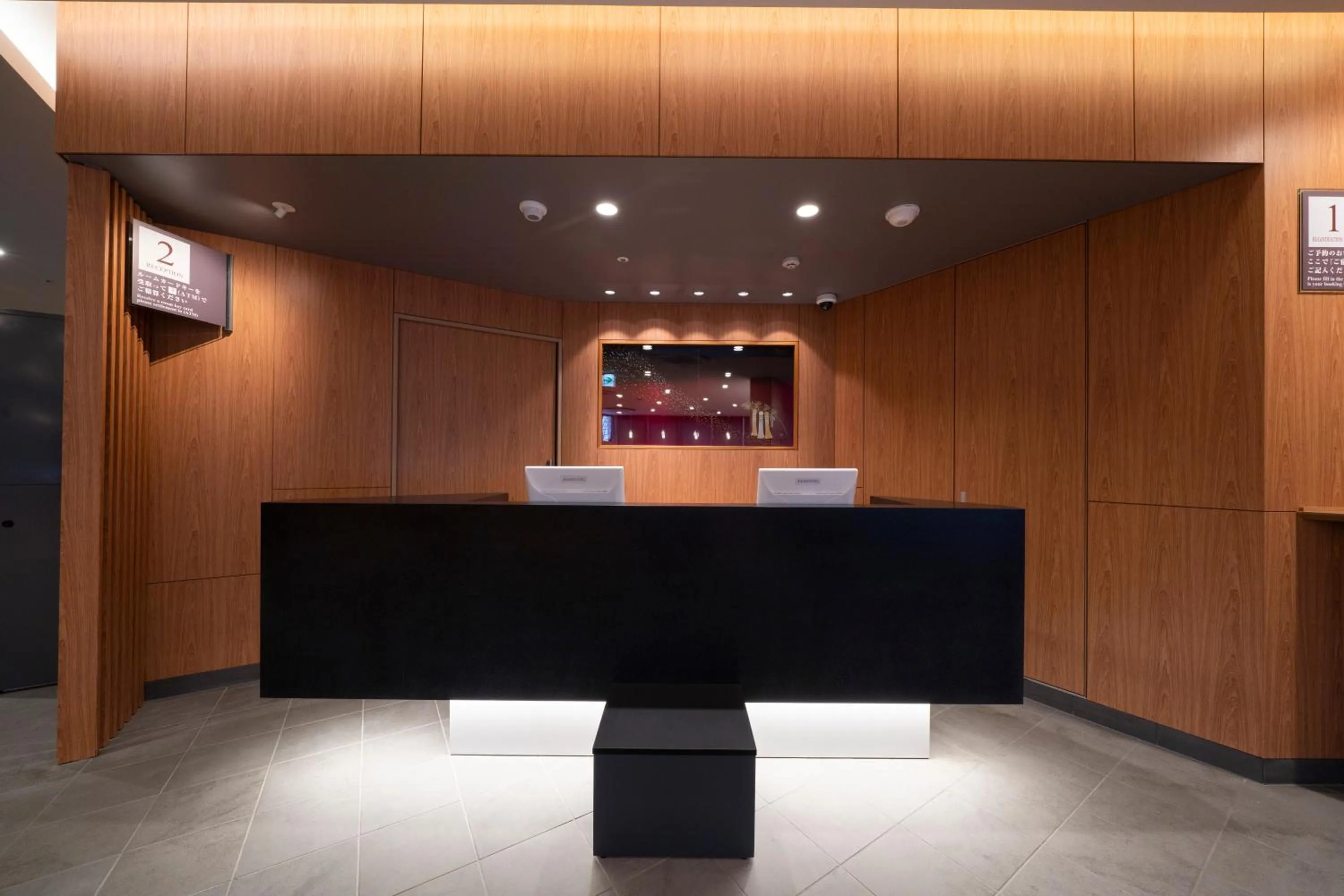 Lobby or reception in washingtonR&B Hotel Sendai Higashiguchi
