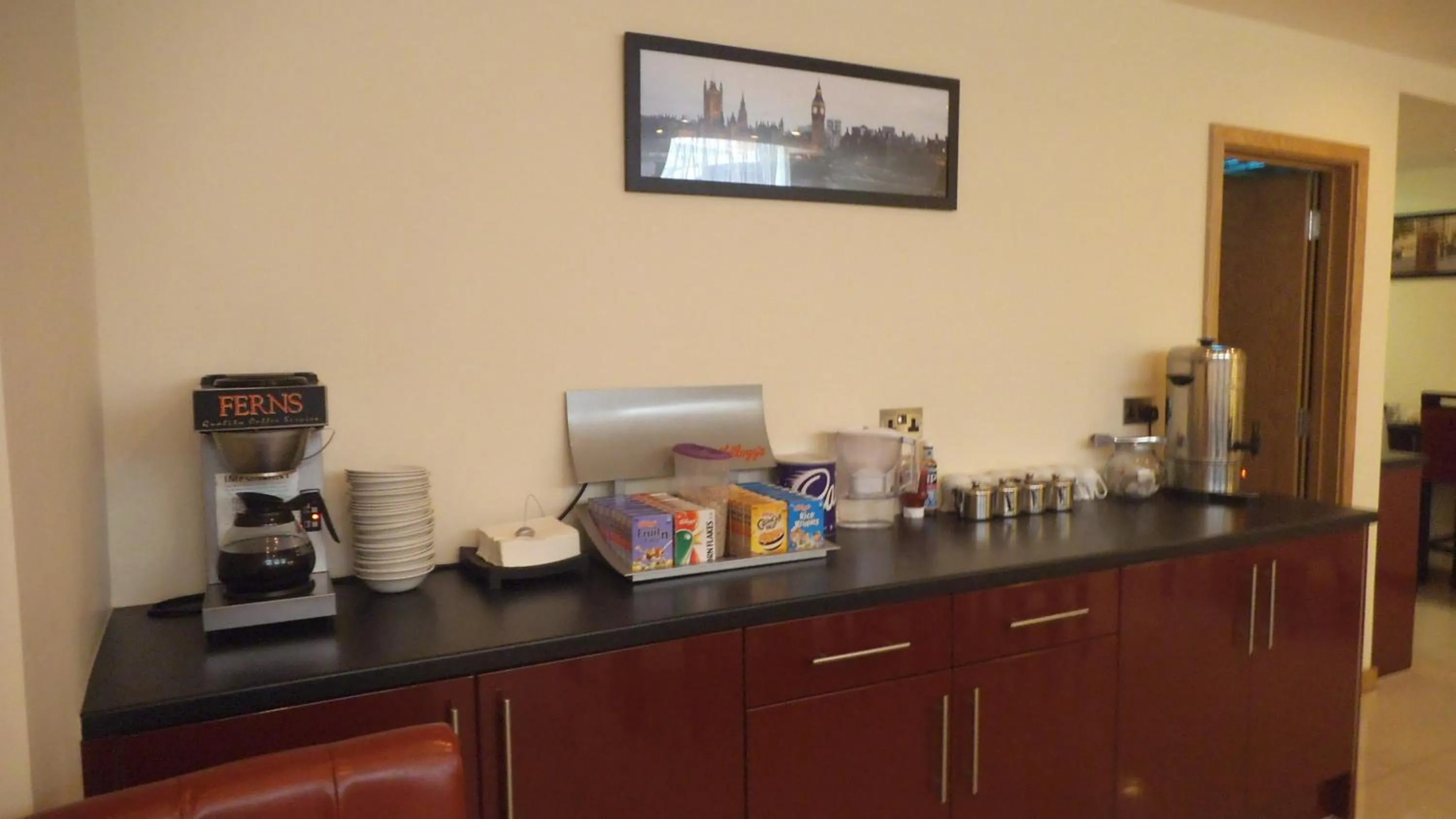 Breakfast in Regency Hotel Parkside