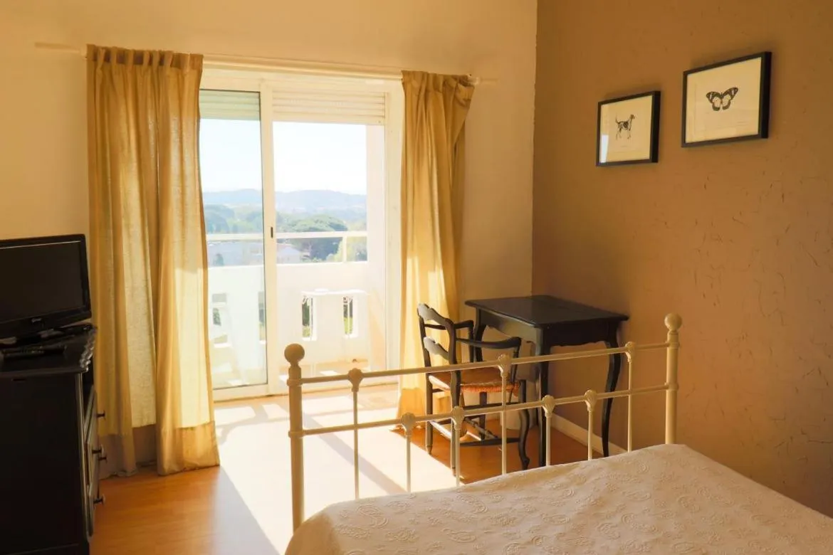 Bed in Hôtel Paradis