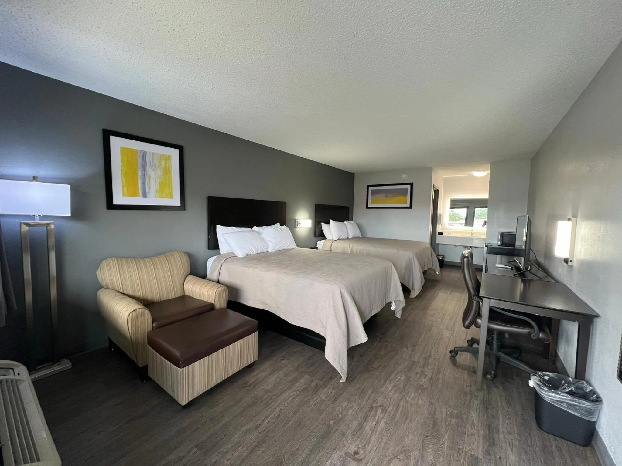 Bed in Quality Inn Kinder near Casino