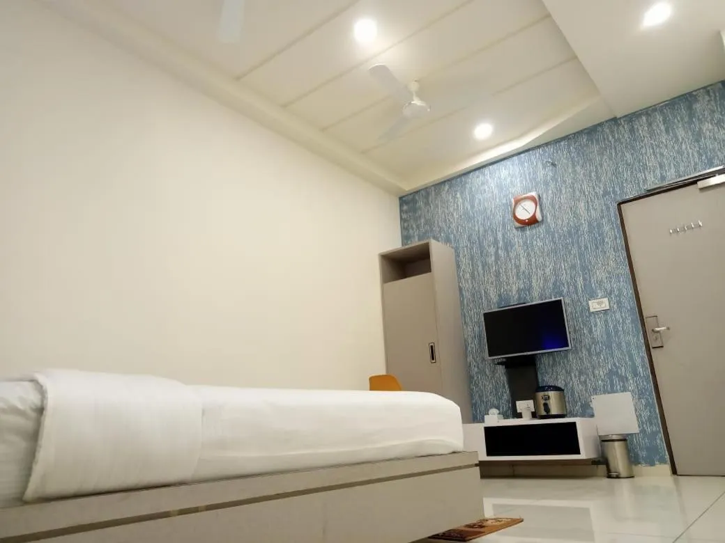 Bedroom, Bed in Hotel Orbit