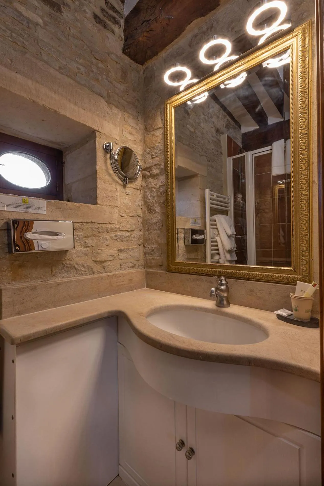 Bathroom in Ferme de la Rançonnière - Hôtel & Restaurant