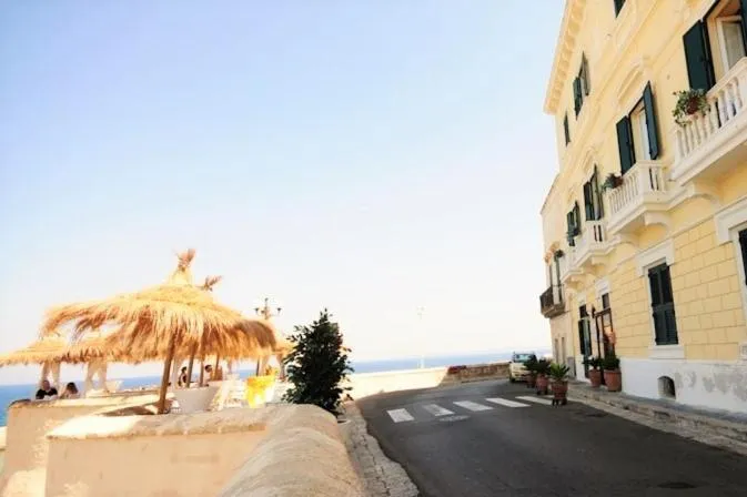 Property building in B&B La Riviera