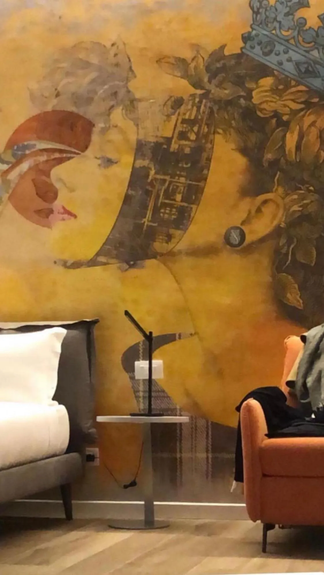 Decorative detail in B-STAY Via Milano 52