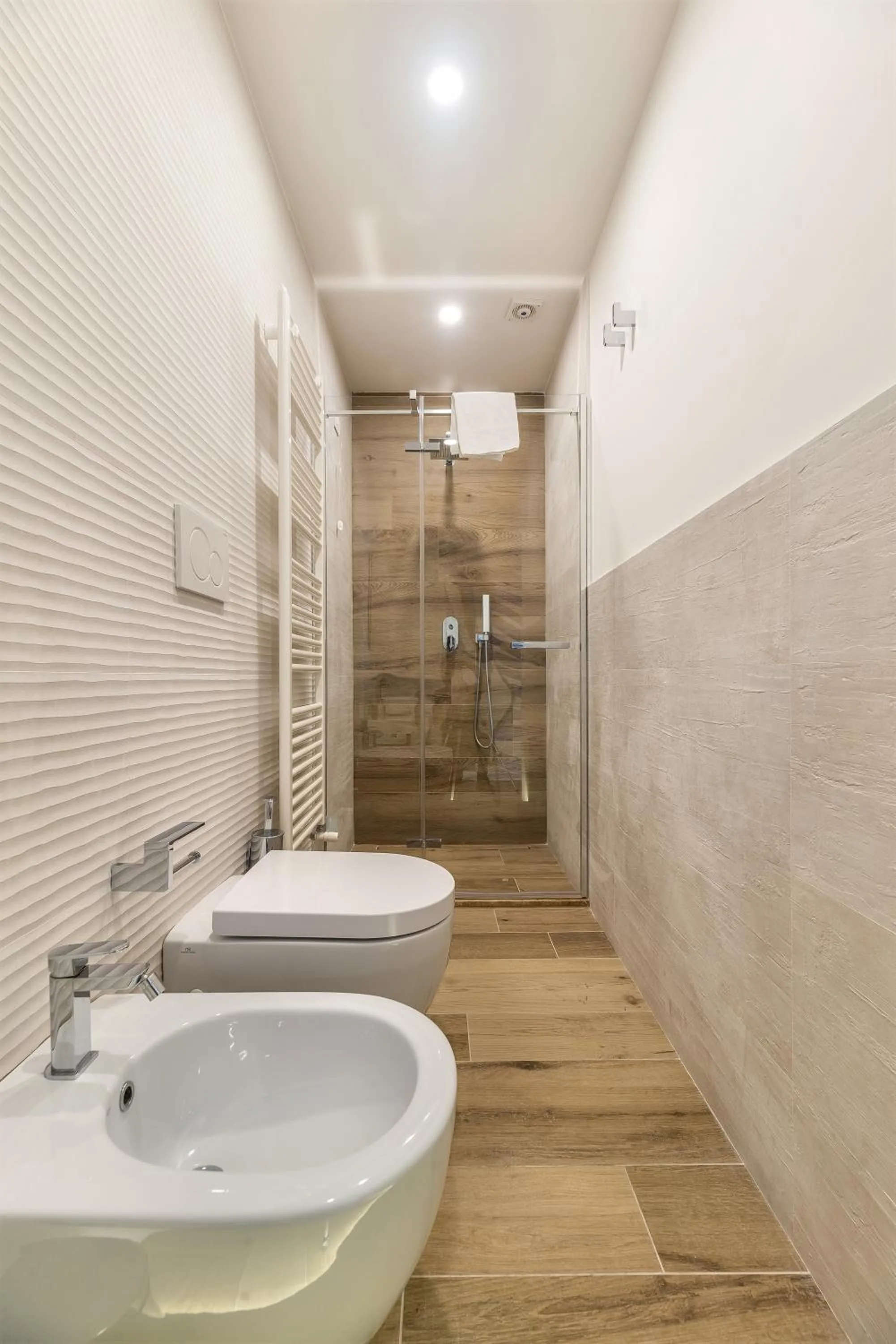 Bathroom in B-STAY Via Milano 52