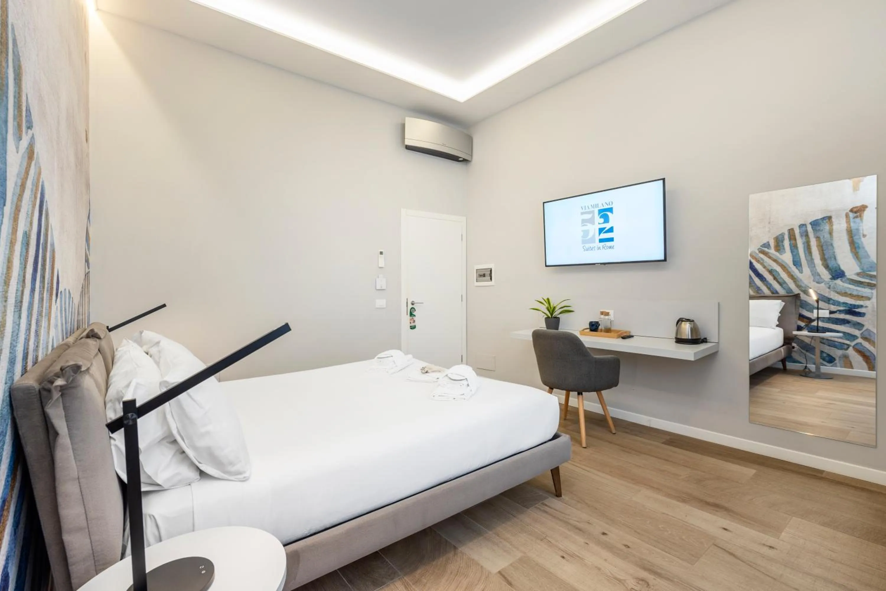 Photo of the whole room, Bed in B-STAY Via Milano 52