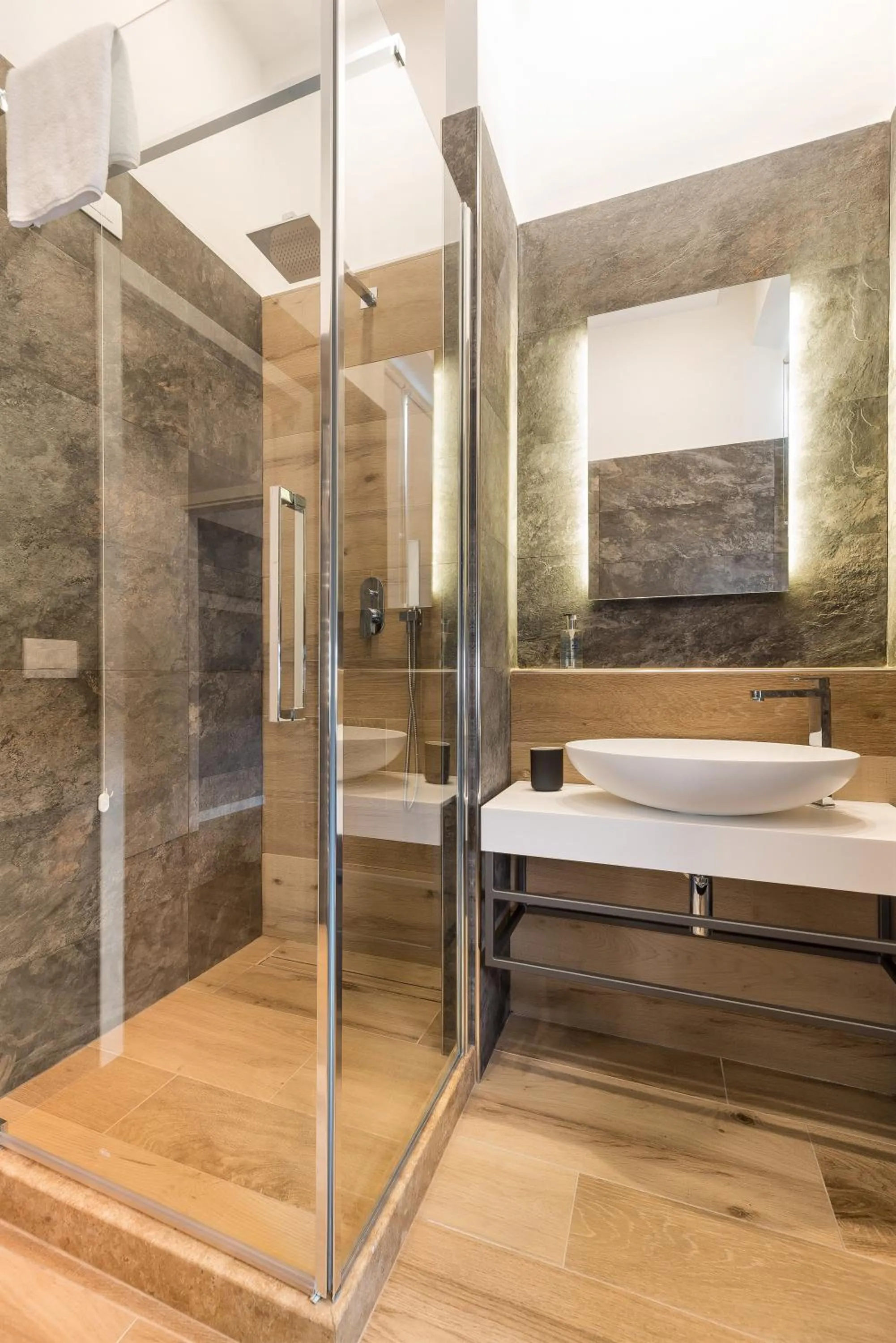 Bathroom in B-STAY Via Milano 52