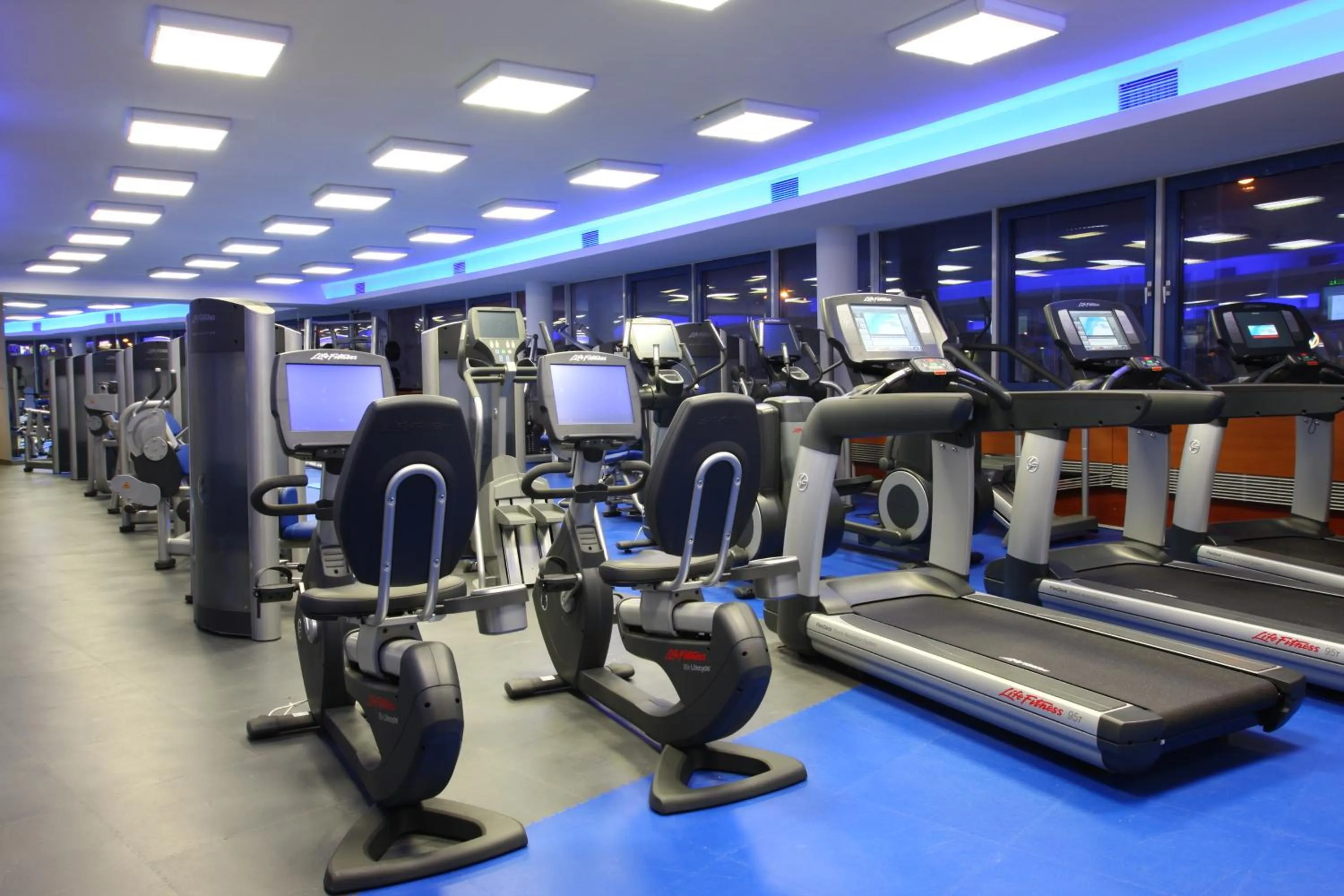 Fitness centre/facilities in Tempus Club Garni Hotel