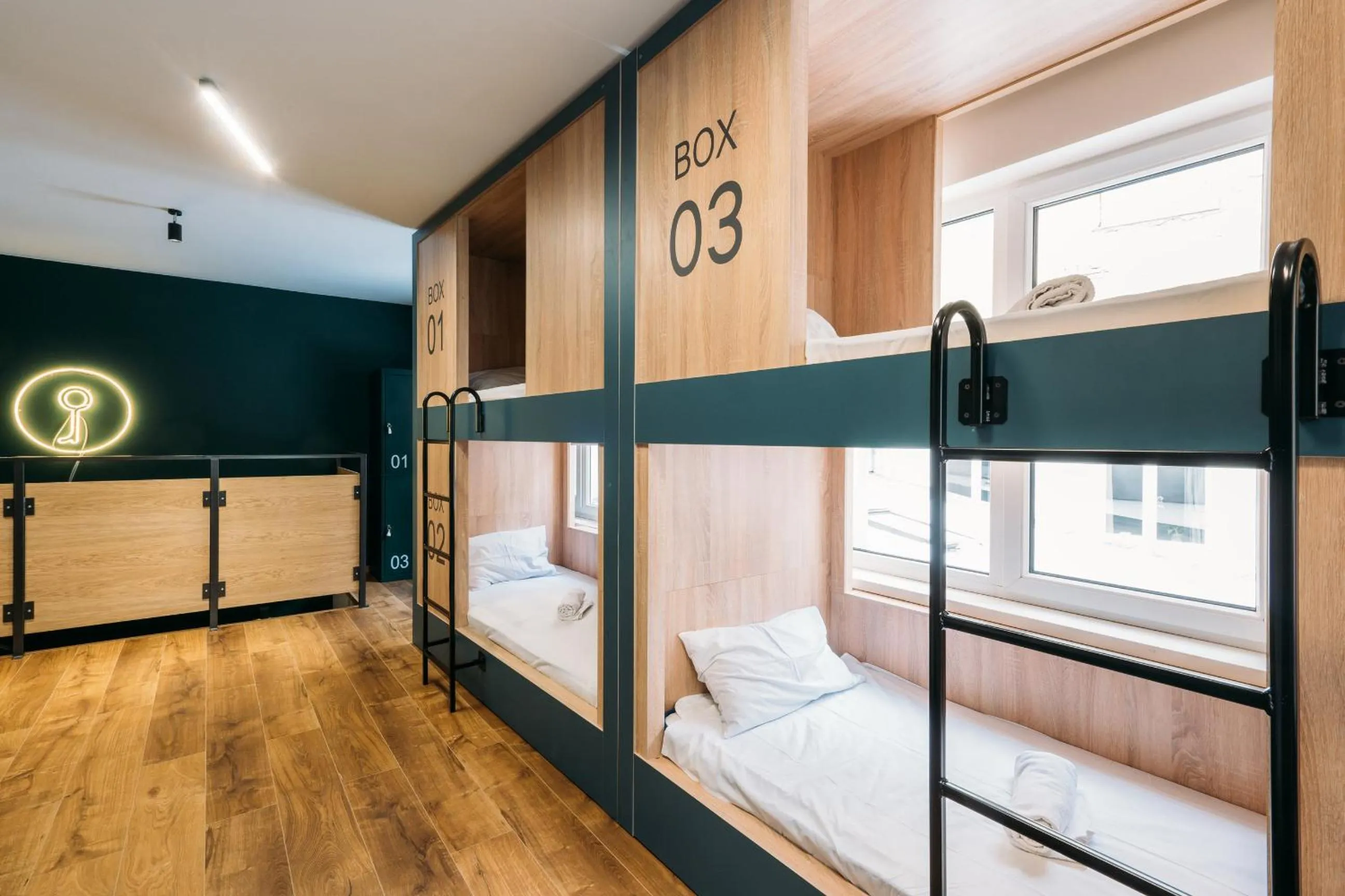 bunk bed, Bed in Yard Hostel & Coffee