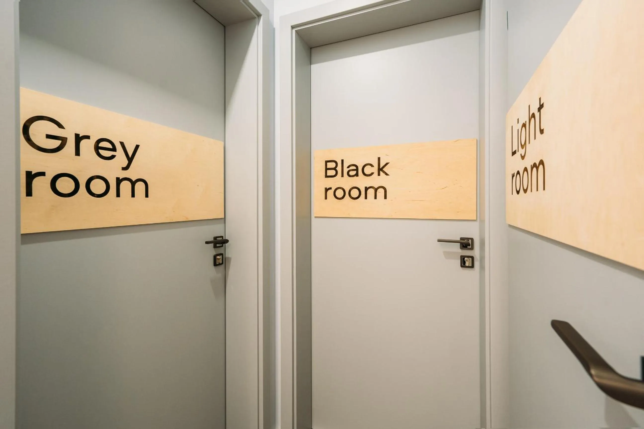 Text overlay in Yard Hostel & Coffee