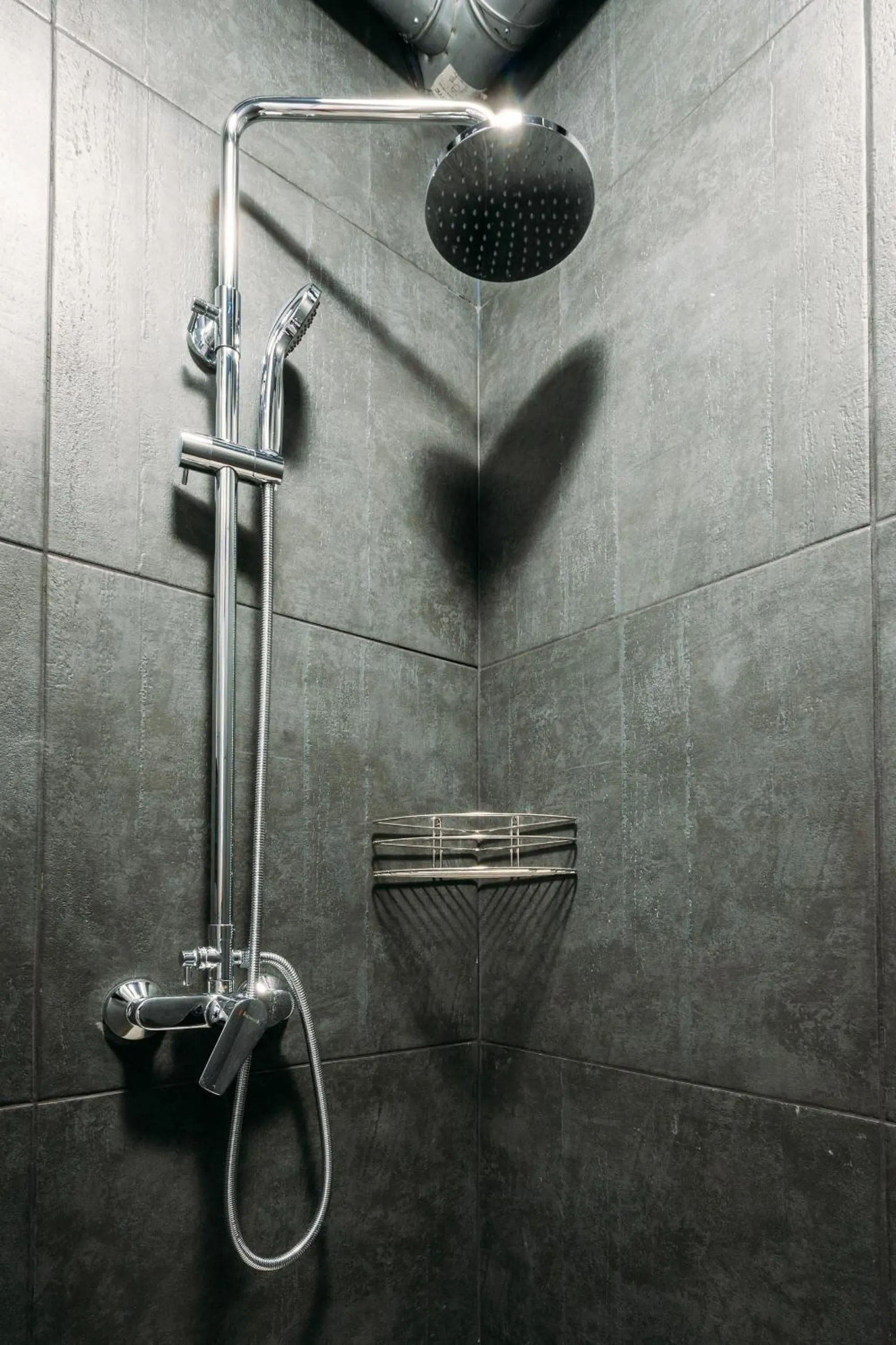 Shower in Yard Hostel & Coffee