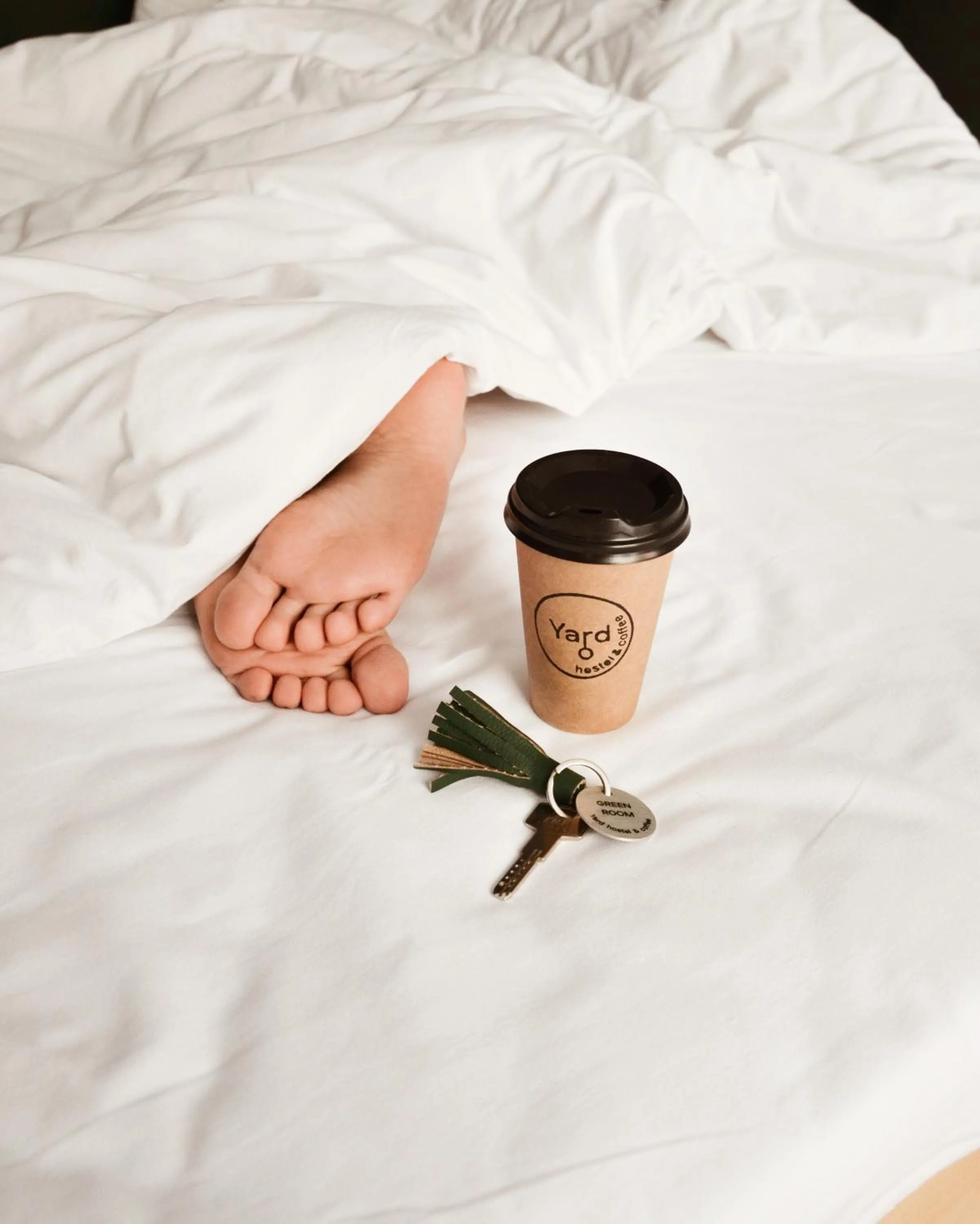 Drinks, Bed in Yard Hostel & Coffee