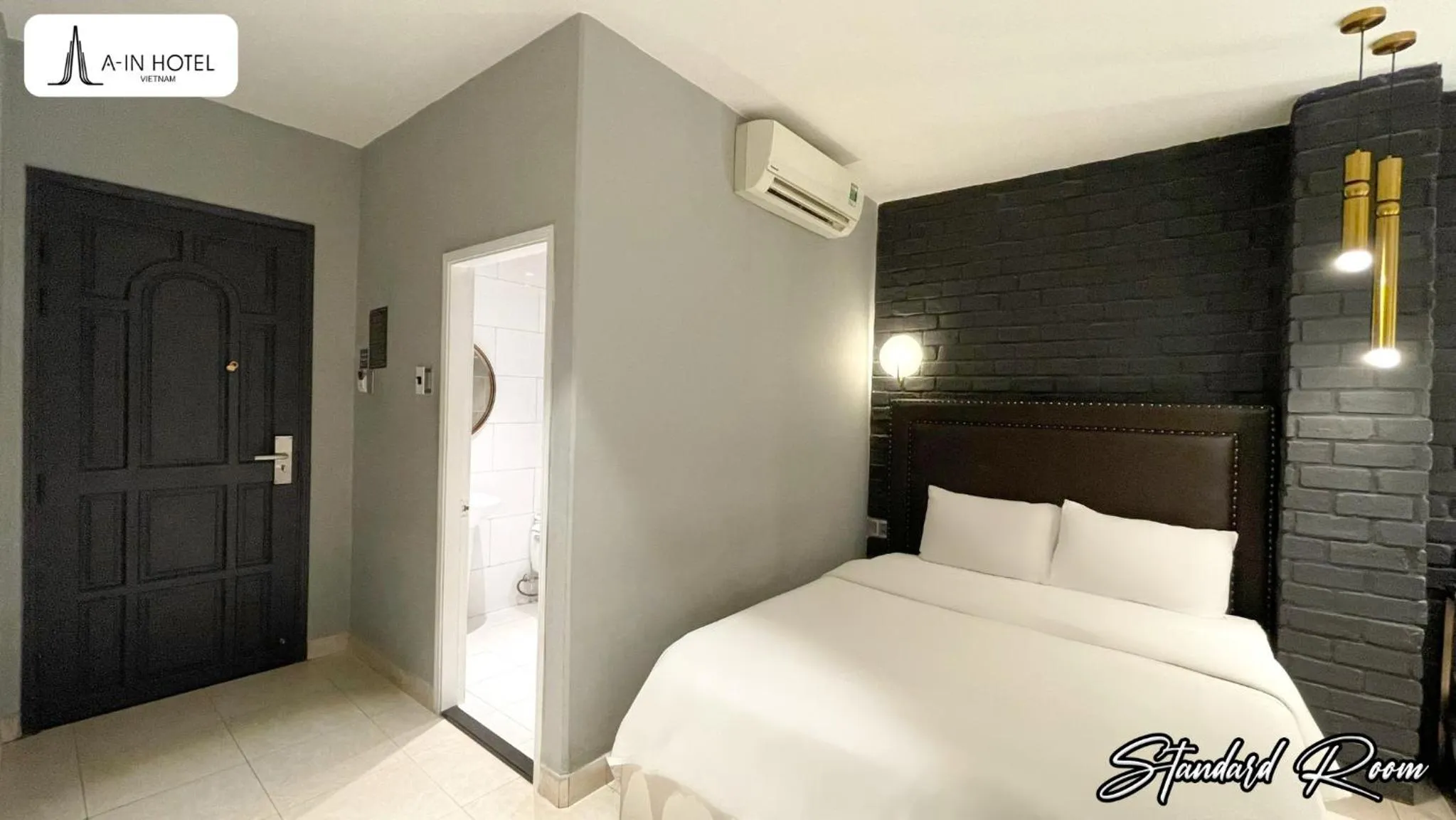 Bed in A In Hotel Del Luna