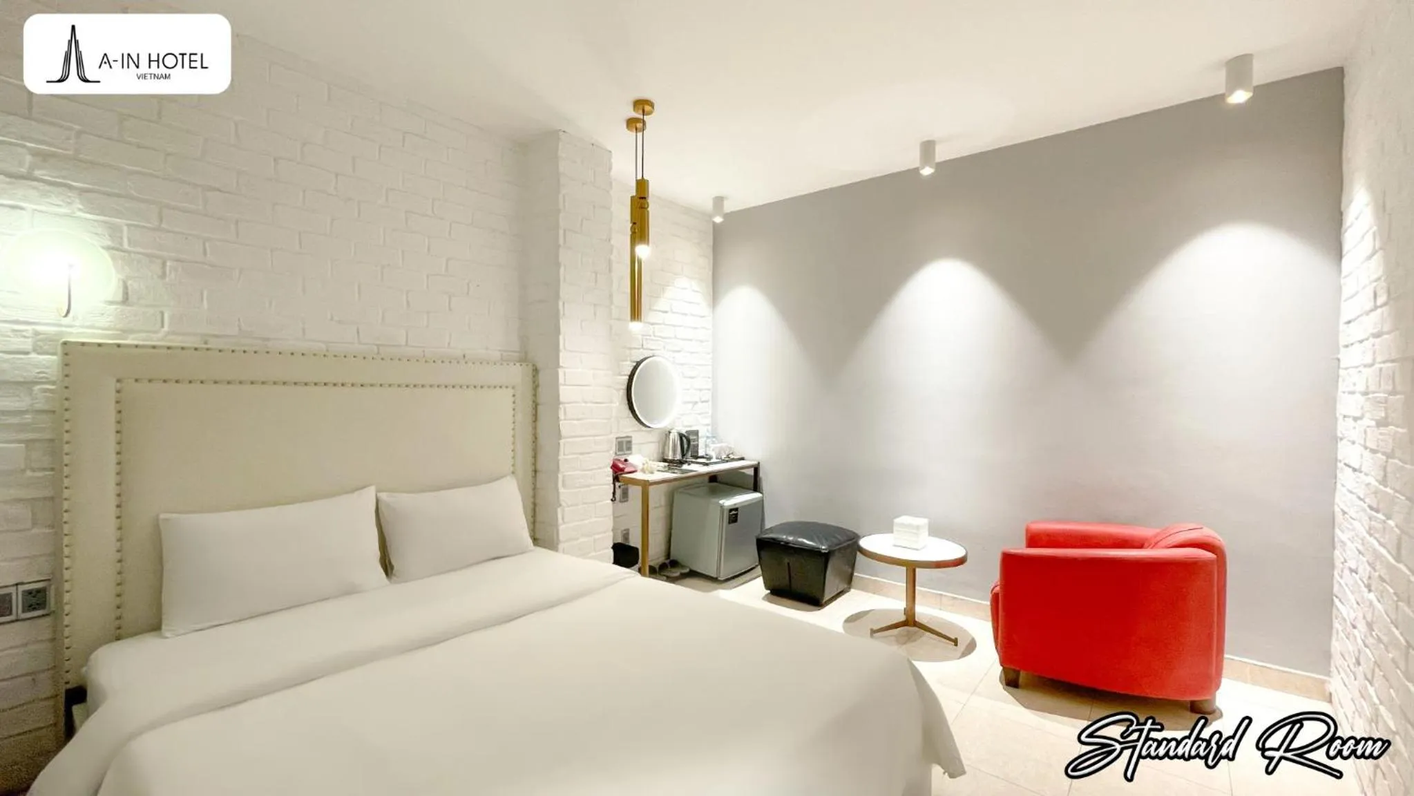 Bed in A In Hotel Del Luna