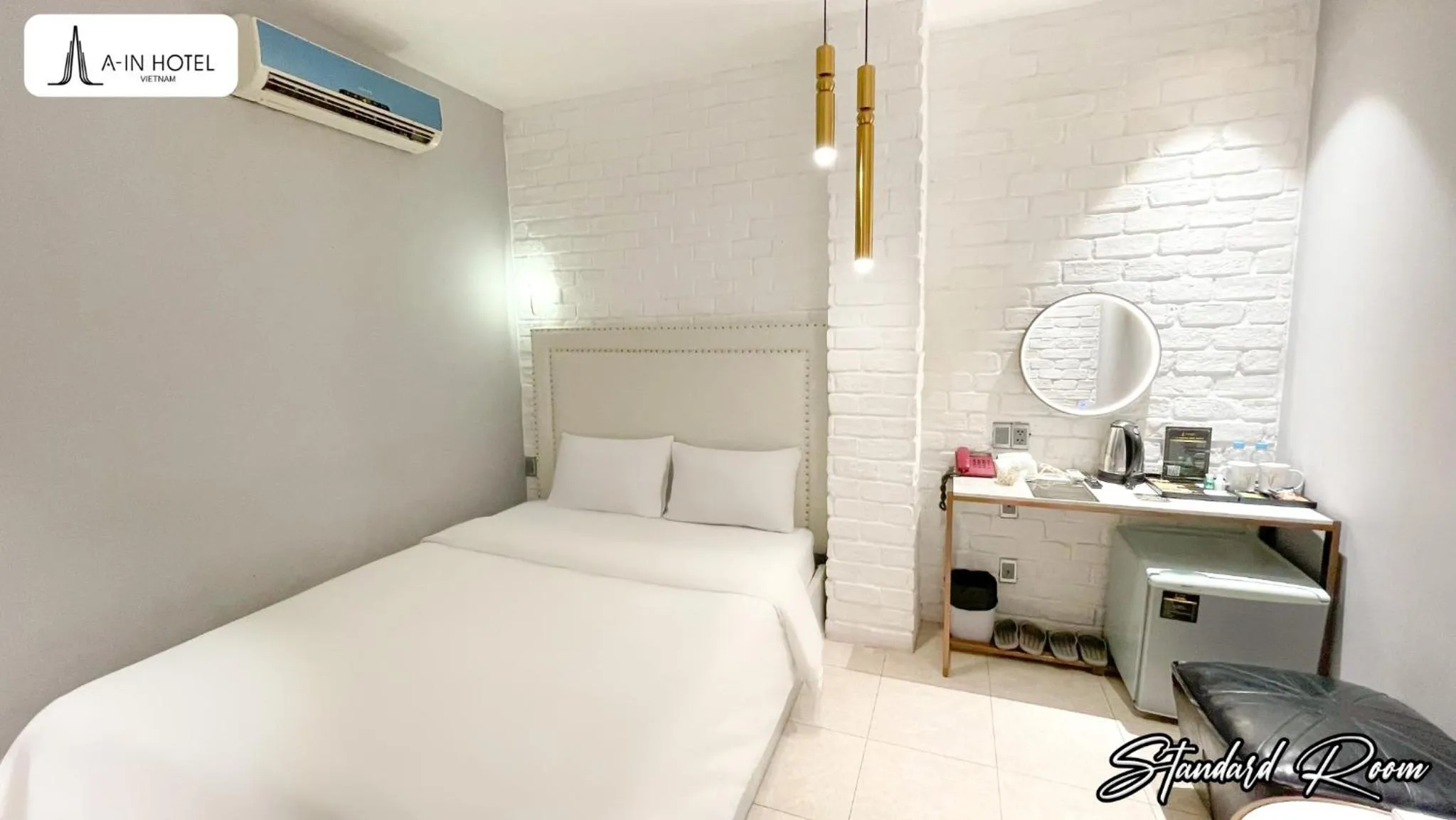 Bed in A In Hotel Del Luna