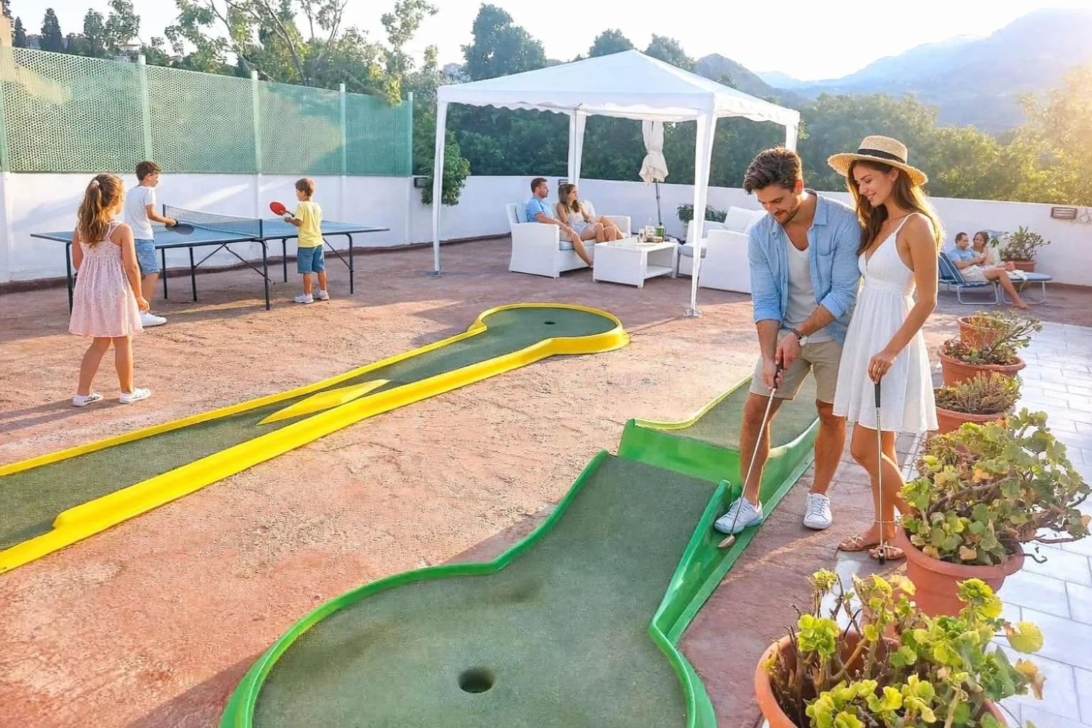 Seafront Studios and Apartments