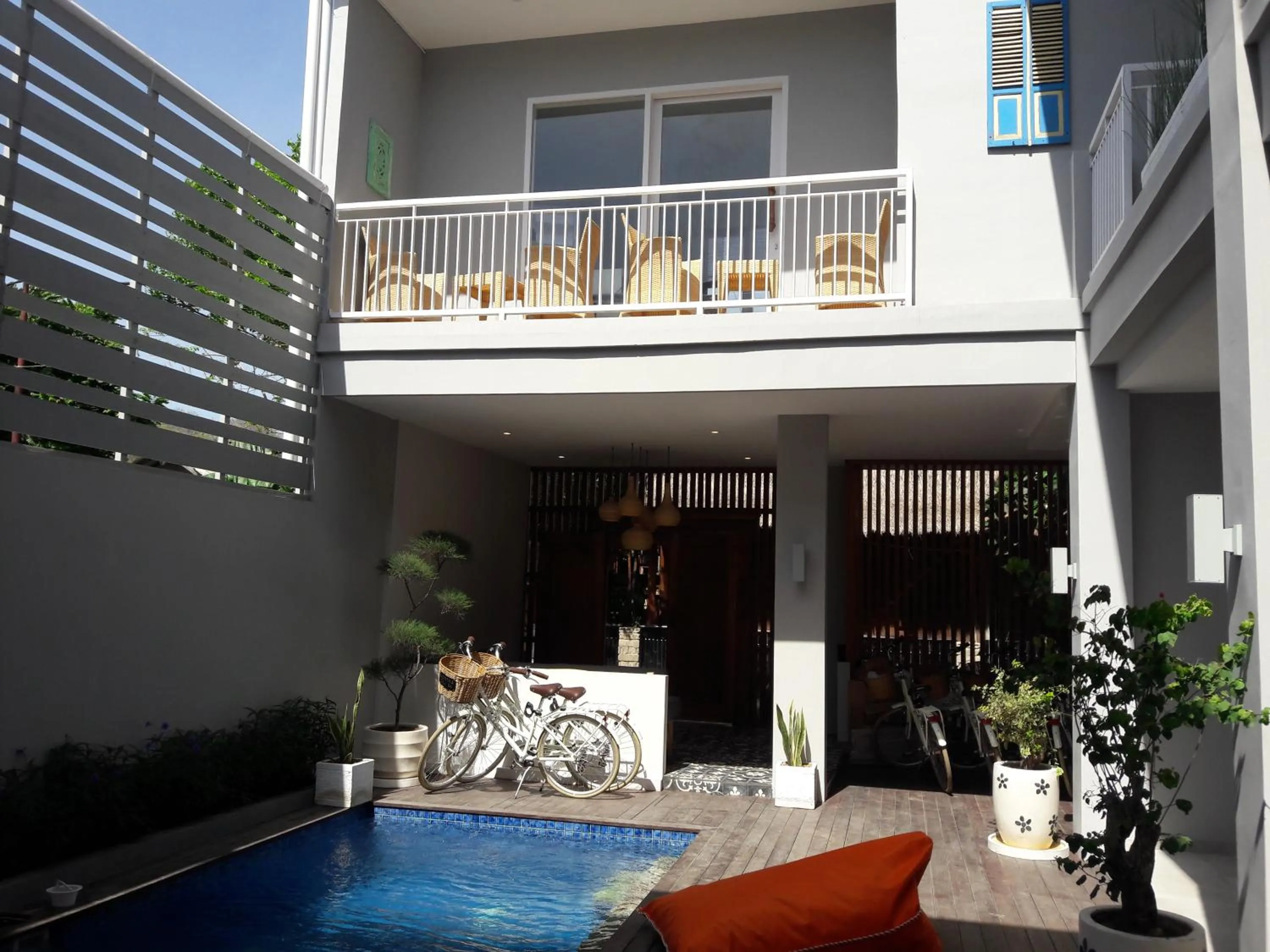 Property building in Mantra Gili