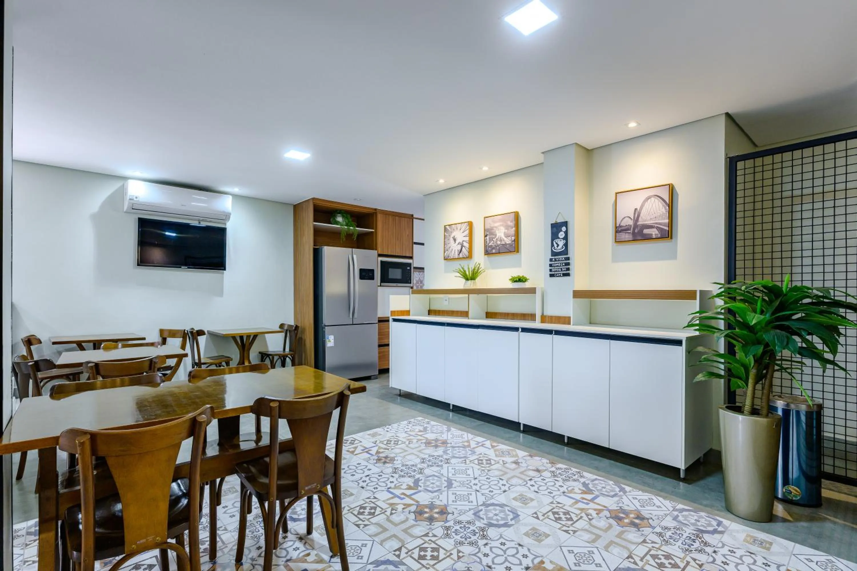 Restaurant/places to eat in OYO Hotel Brisa Tropical, Brasília